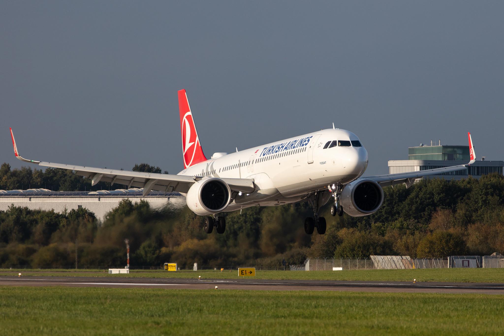 Hamburg Airport: Turkish Airlines (TK / THY) |  Airbus A321-271NX A21N | TC-LSG | MSN 8794