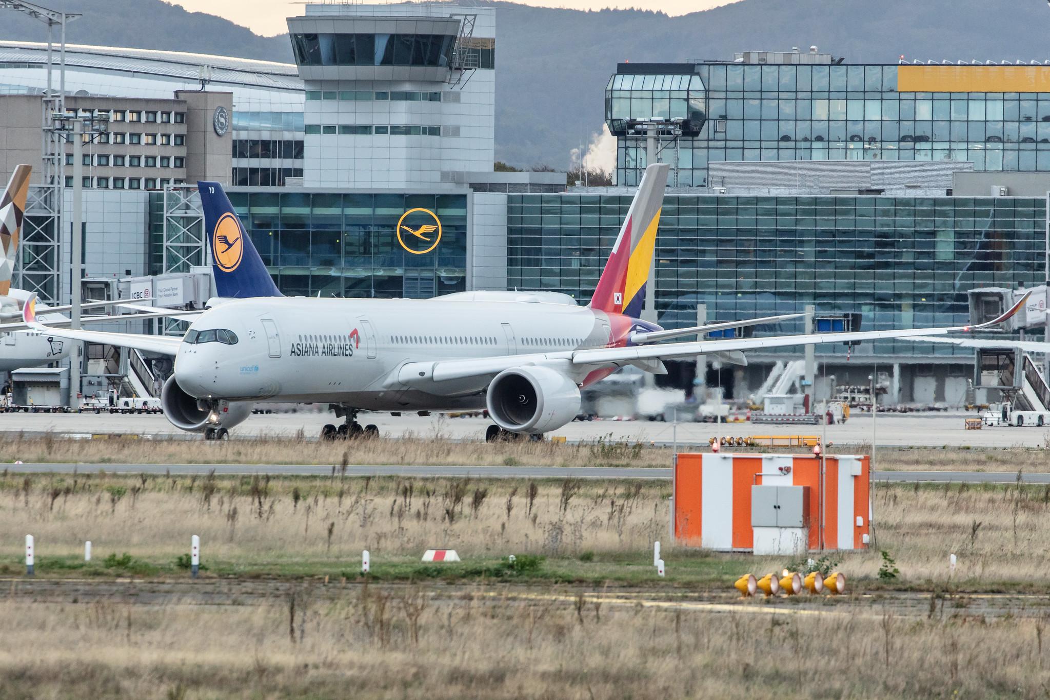 Frankfurt Airport: Asiana Airlines (OZ / AAR) |  Airbus A350-941 A359 | HL7579 | MSN 176