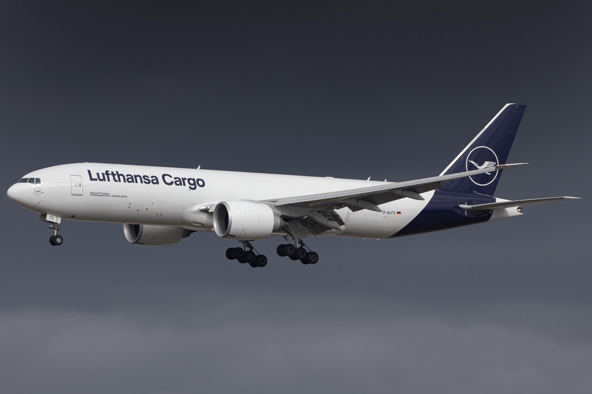 Frankfurt Airport: Lufthansa Cargo (/ GEC) |  Boeing 777-FBT B77L | D-ALFG | MSN 66090