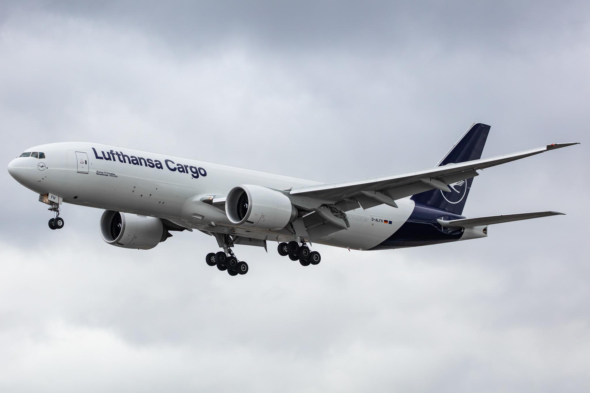 Frankfurt Airport: Lufthansa Cargo (/ GEC) |  Boeing 777-F B77L | D-ALFH | MSN 66911