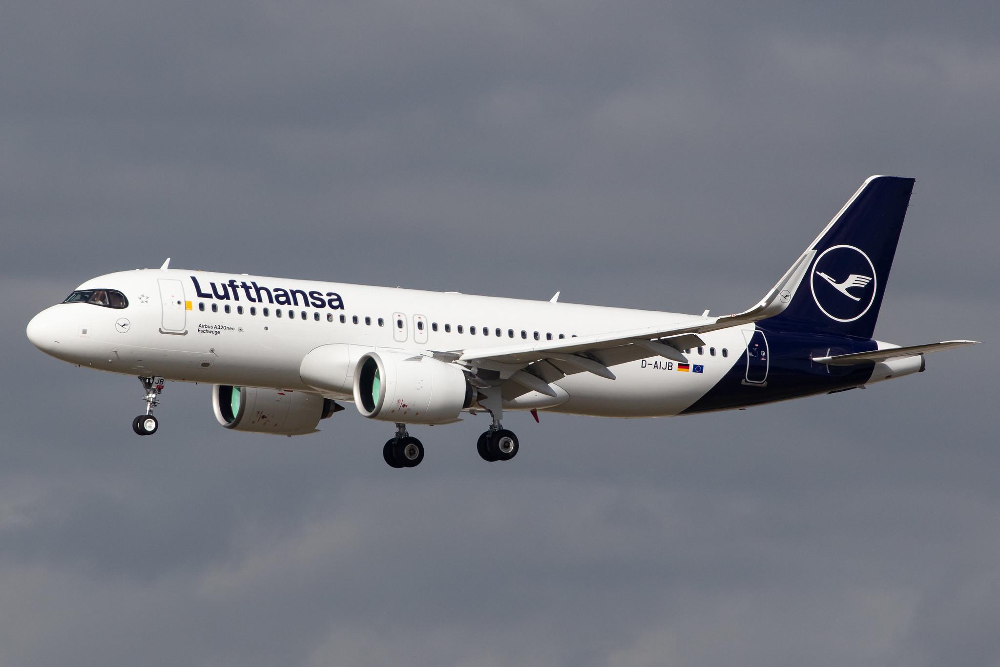 Frankfurt Airport: Lufthansa (LH / DLH) |  Airbus A320-271N A20N | D-AIJB | MSN 09493