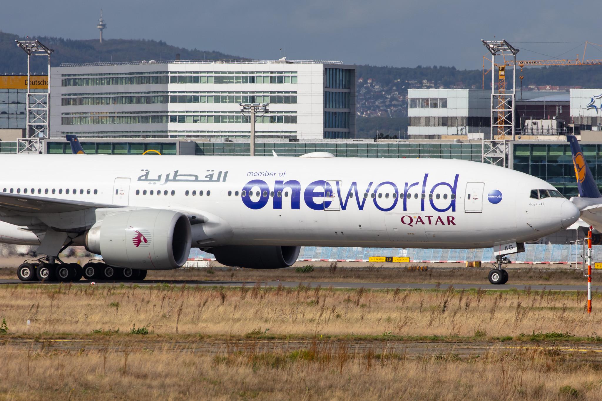 Frankfurt Airport: Qatar Airways (QR / QTR) |  Livery: Oneworld Livery |  Boeing 777-3DZ(ER) B77W | A7-BAG | MSN 36014