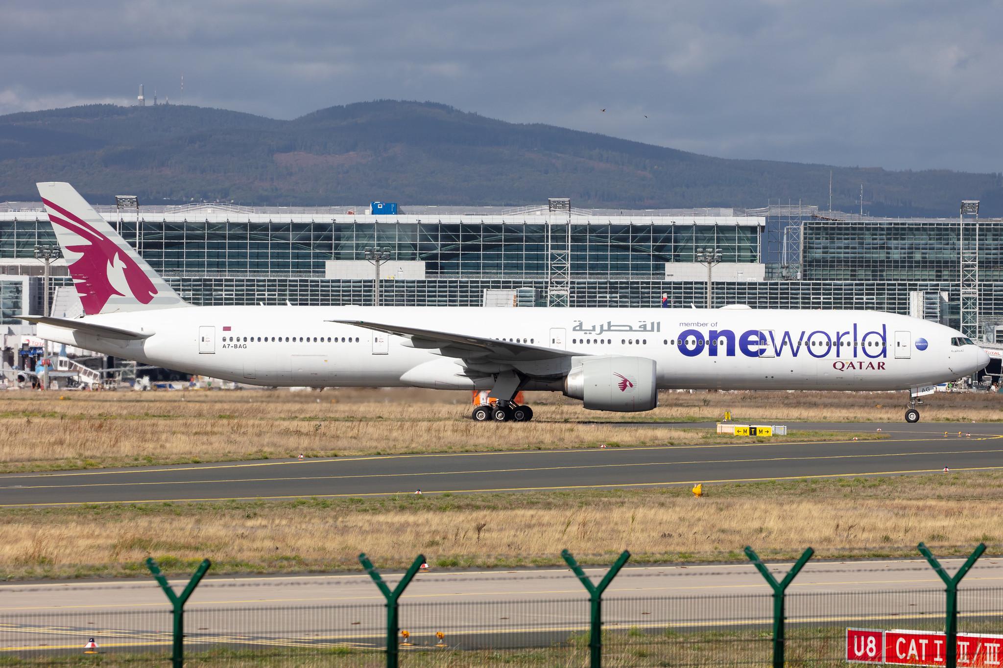 Frankfurt Airport: Qatar Airways (QR / QTR) |  Livery: Oneworld Livery |  Boeing 777-3DZ(ER) B77W | A7-BAG | MSN 36014