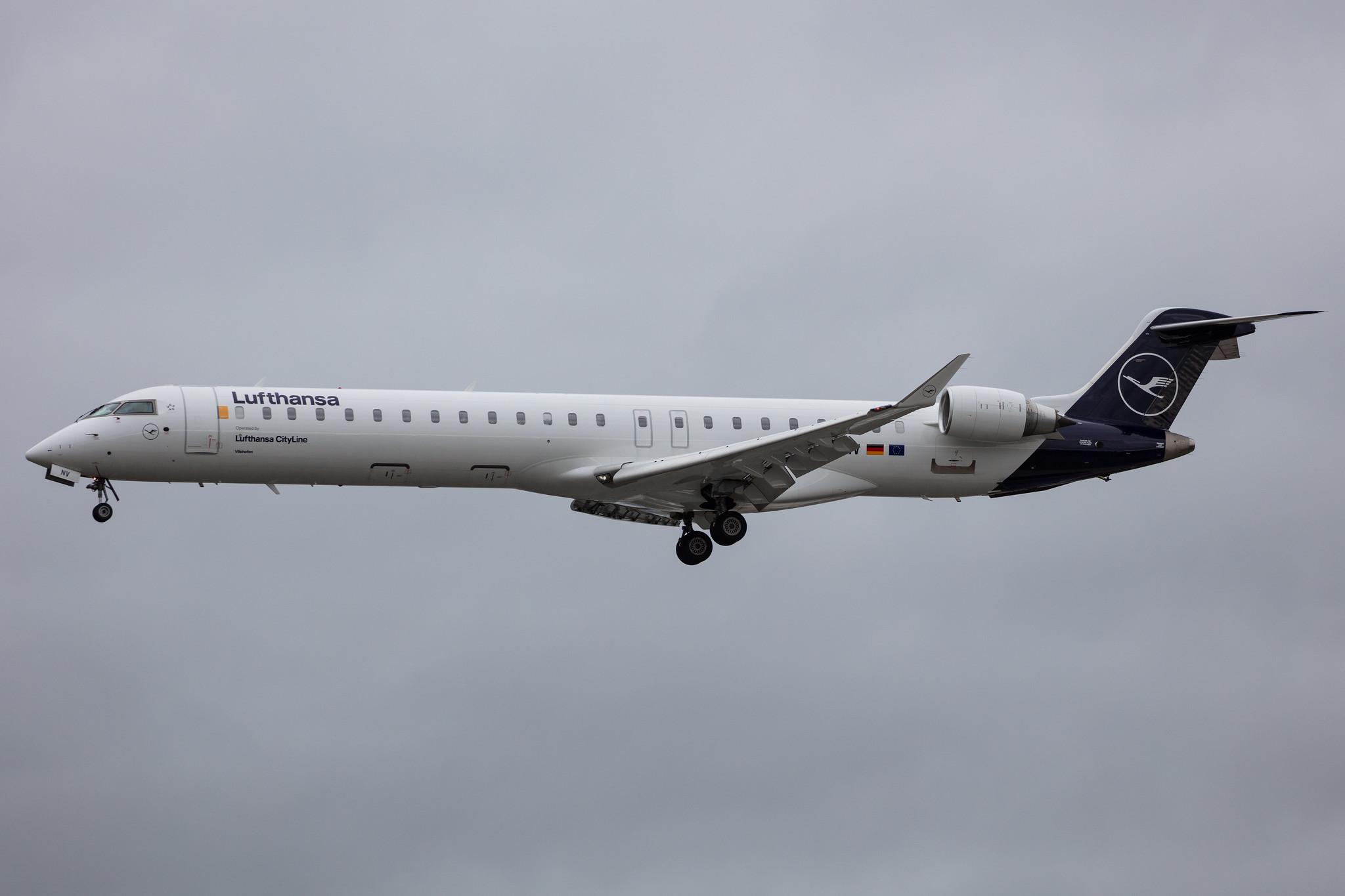 Frankfurt Airport: Lufthansa (LH / DLH) | Operator: Lufthansa CityLine |  Mitsubishi CRJ-900LR CRJ9 | D-ACNV | MSN 15268
