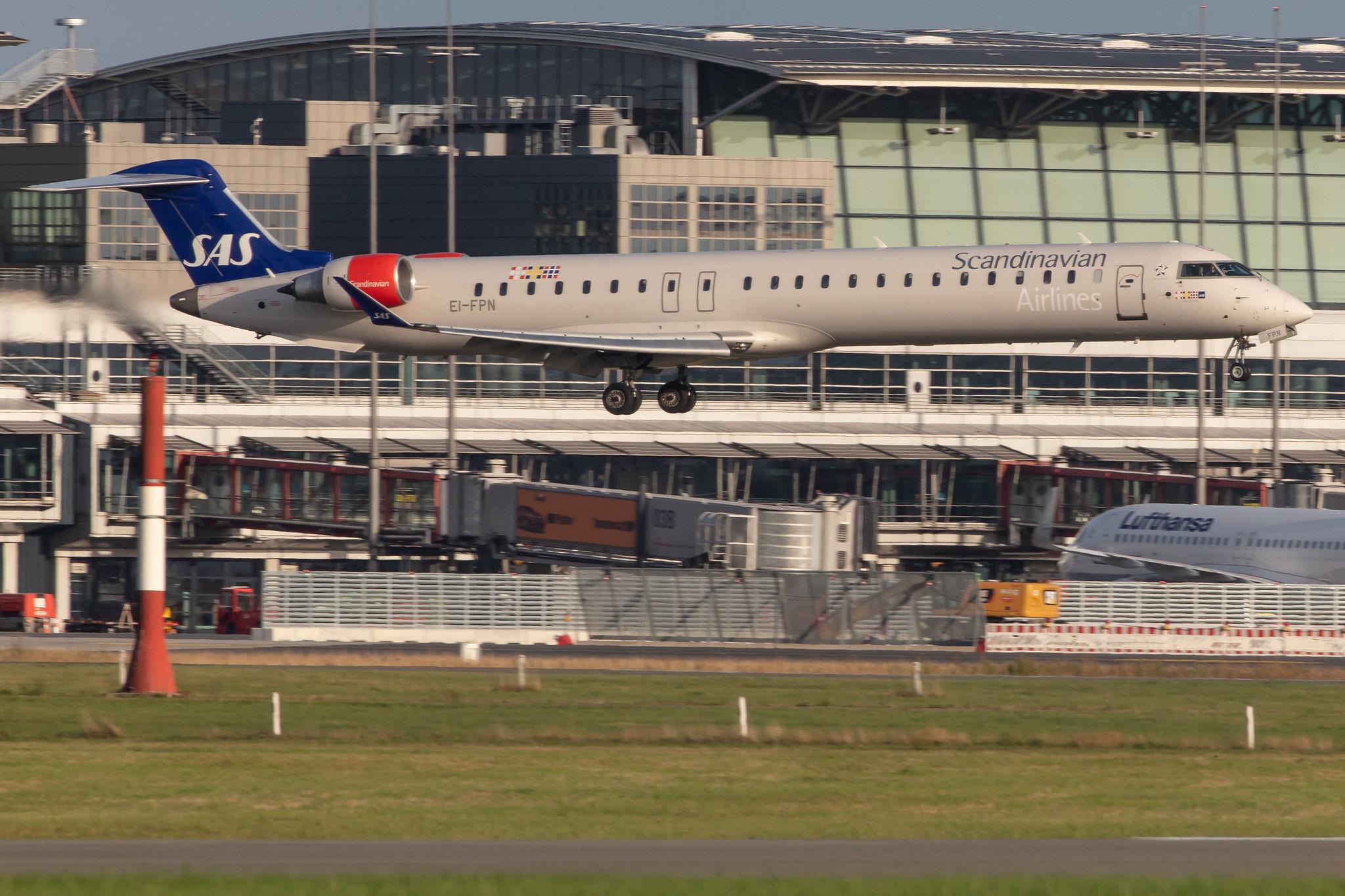 Hamburg Airport: SAS (SK / SAS) | Operator: Cityjet |  Mitsubishi CRJ-900LR CRJ9 | EI-FPN | MSN 15433