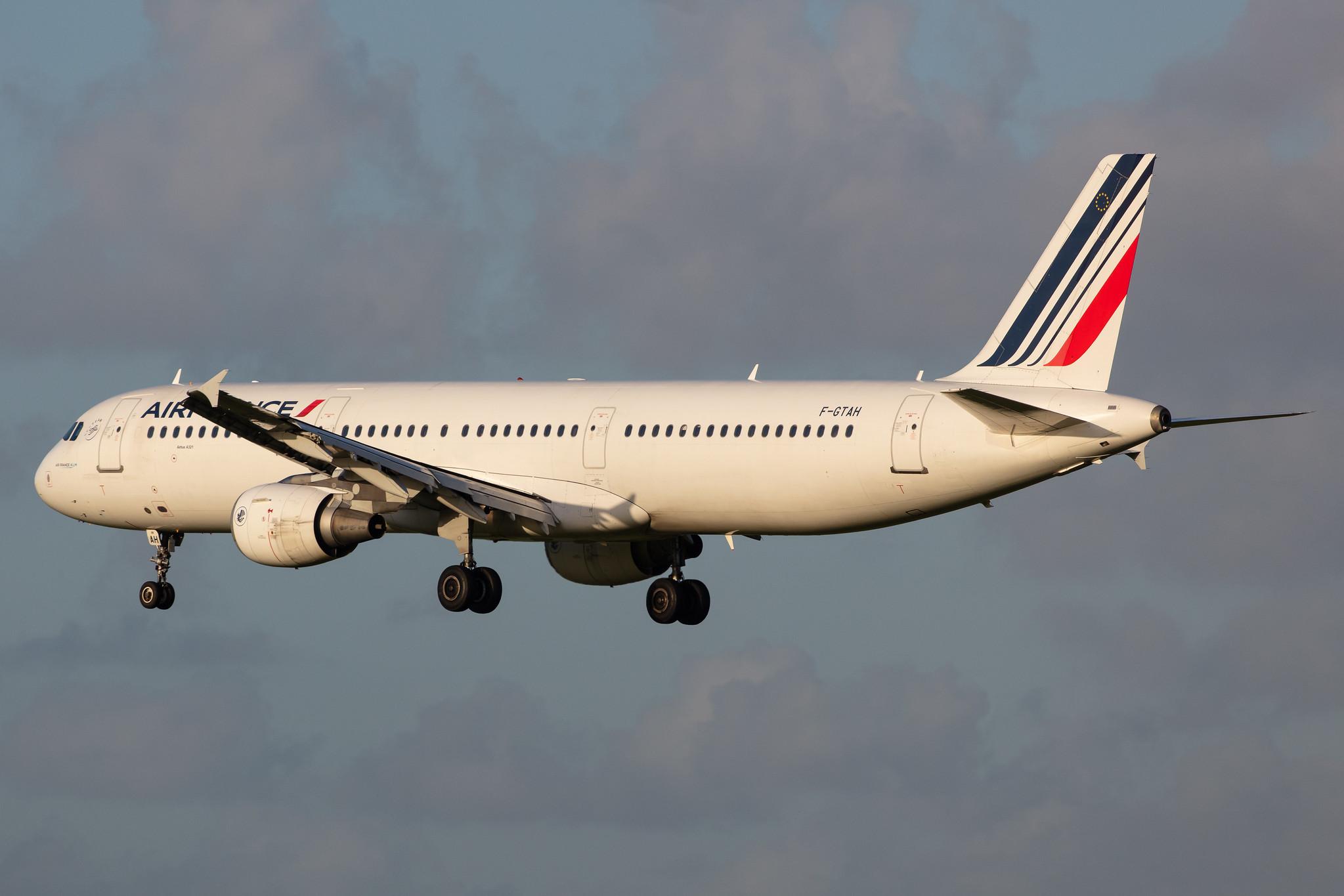 Amsterdam Airport Schiphol: Air France (AF / AFR) |  Airbus A321-212 A321 | F-GTAH | MSN 1133