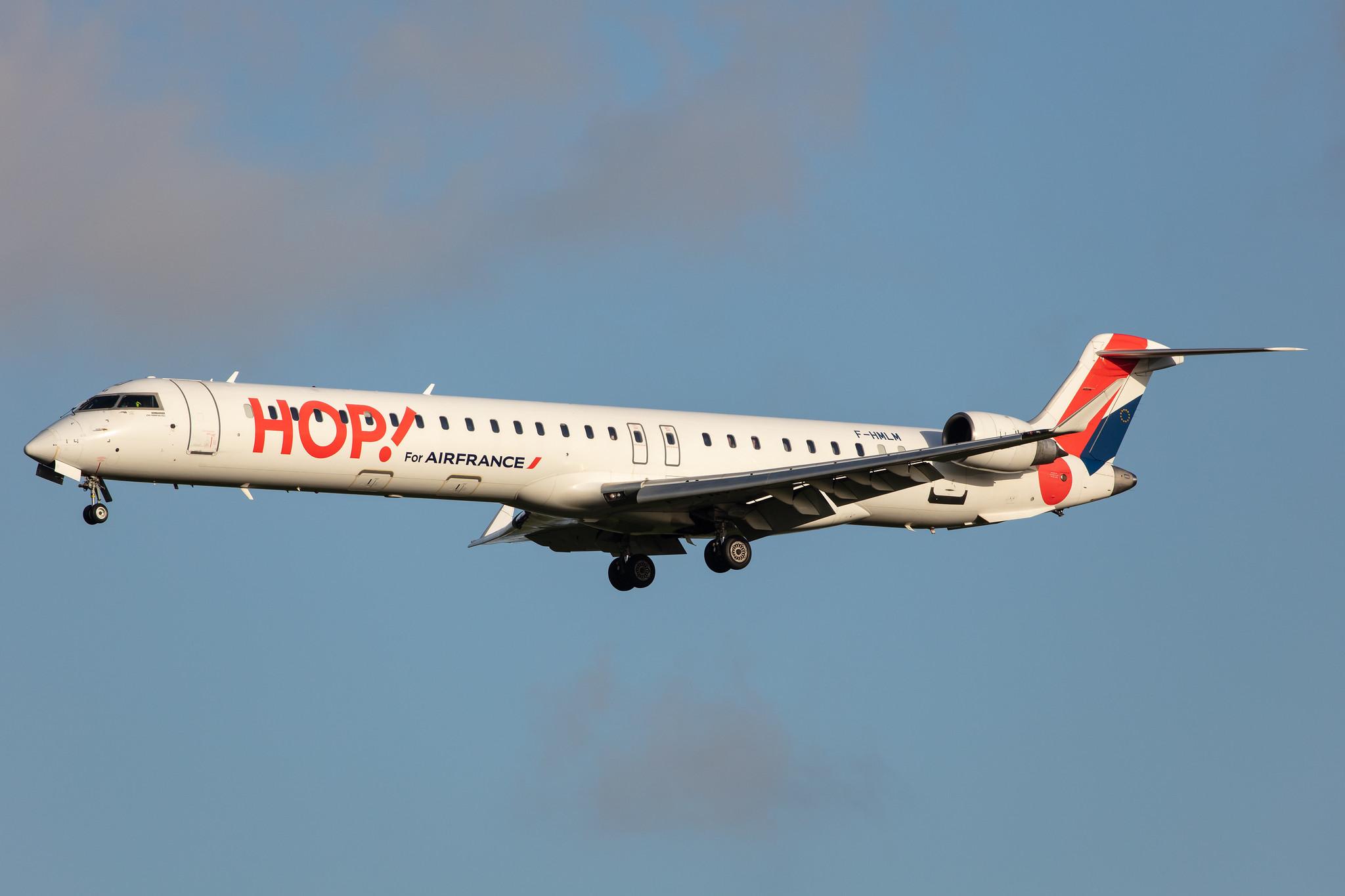 Amsterdam Airport Schiphol: Air France (AF / AFR) | Operator: Air France Hop |  Mitsubishi CRJ-1000EL CRJX | F-HMLM | MSN 19023
