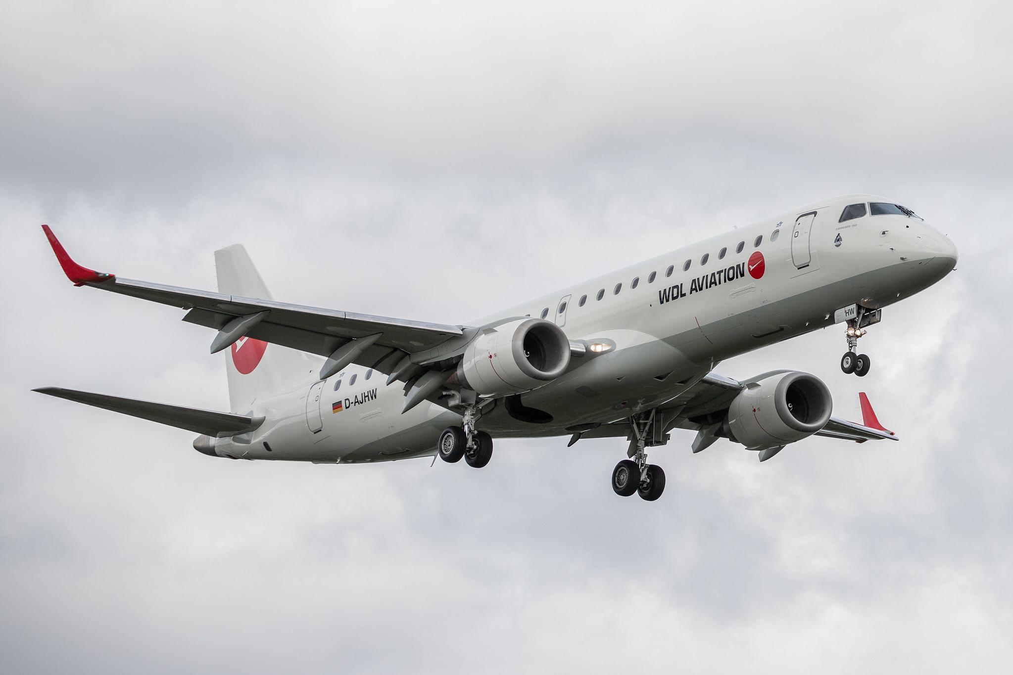 Hamburg Airport: WDL Aviation (WH / WDL) |  Embraer E190LR E190 | D-AJHW | MSN 19000061