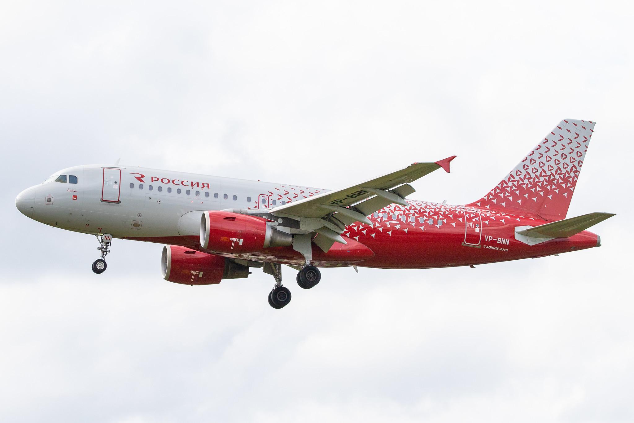 Hamburg Airport: Rossiya (FV / SDM) |  Airbus A319-111 A319 | VP-BNN | MSN 1841