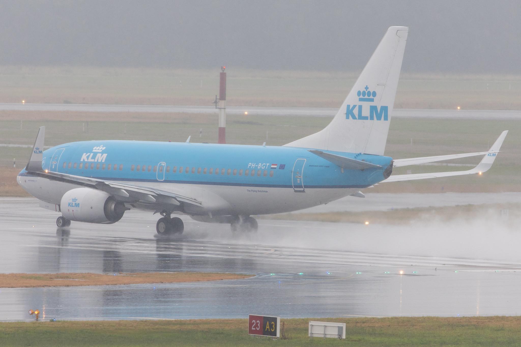 Hamburg Airport: KLM (KL / KLM) |  Boeing 737-7K2 B737 | PH-BGT | MSN 38634
