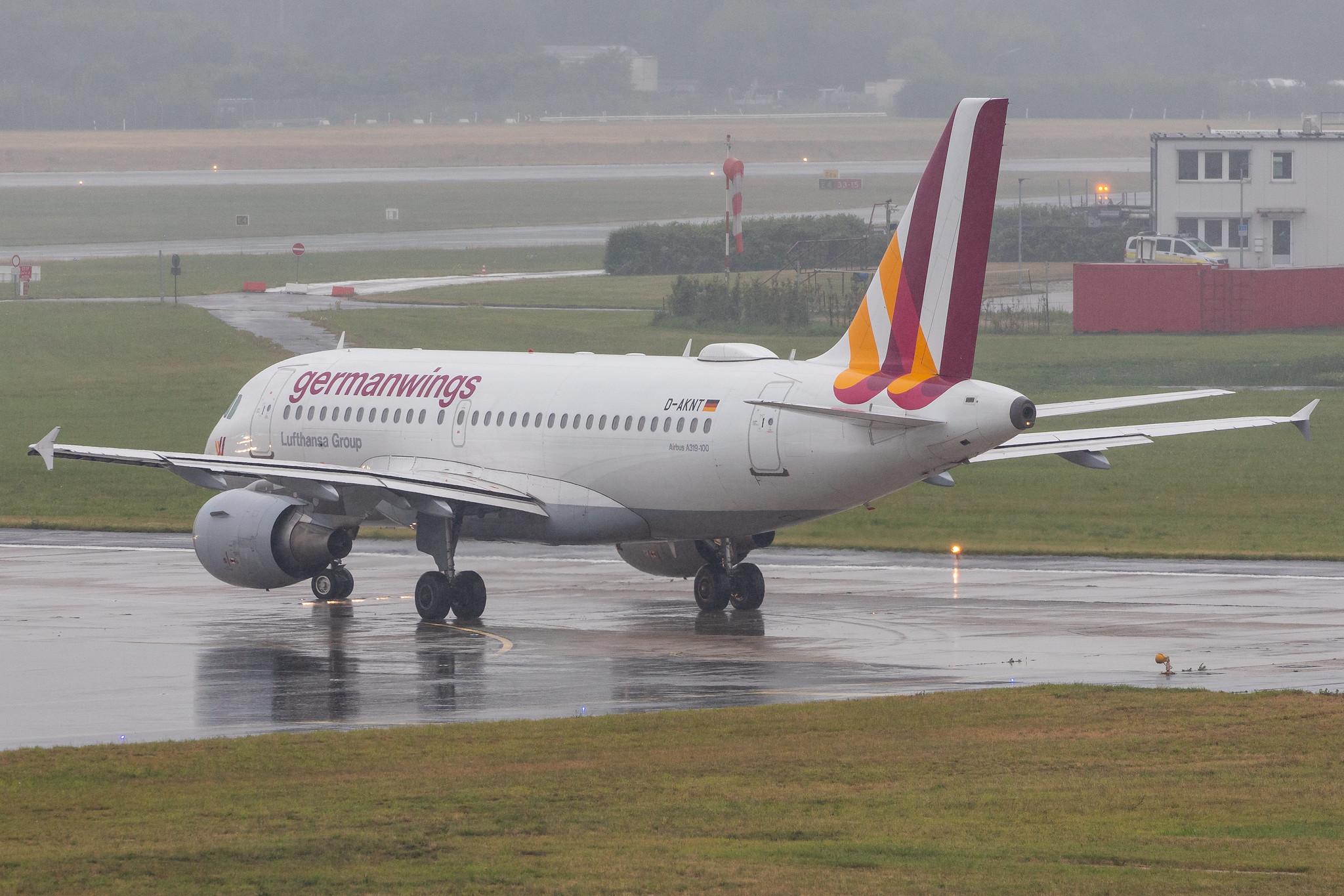 Hamburg Airport: Eurowings (EW / EWG) | Operator: Germanwings |  Airbus A319-112 A319 | D-AKNT | MSN 2607