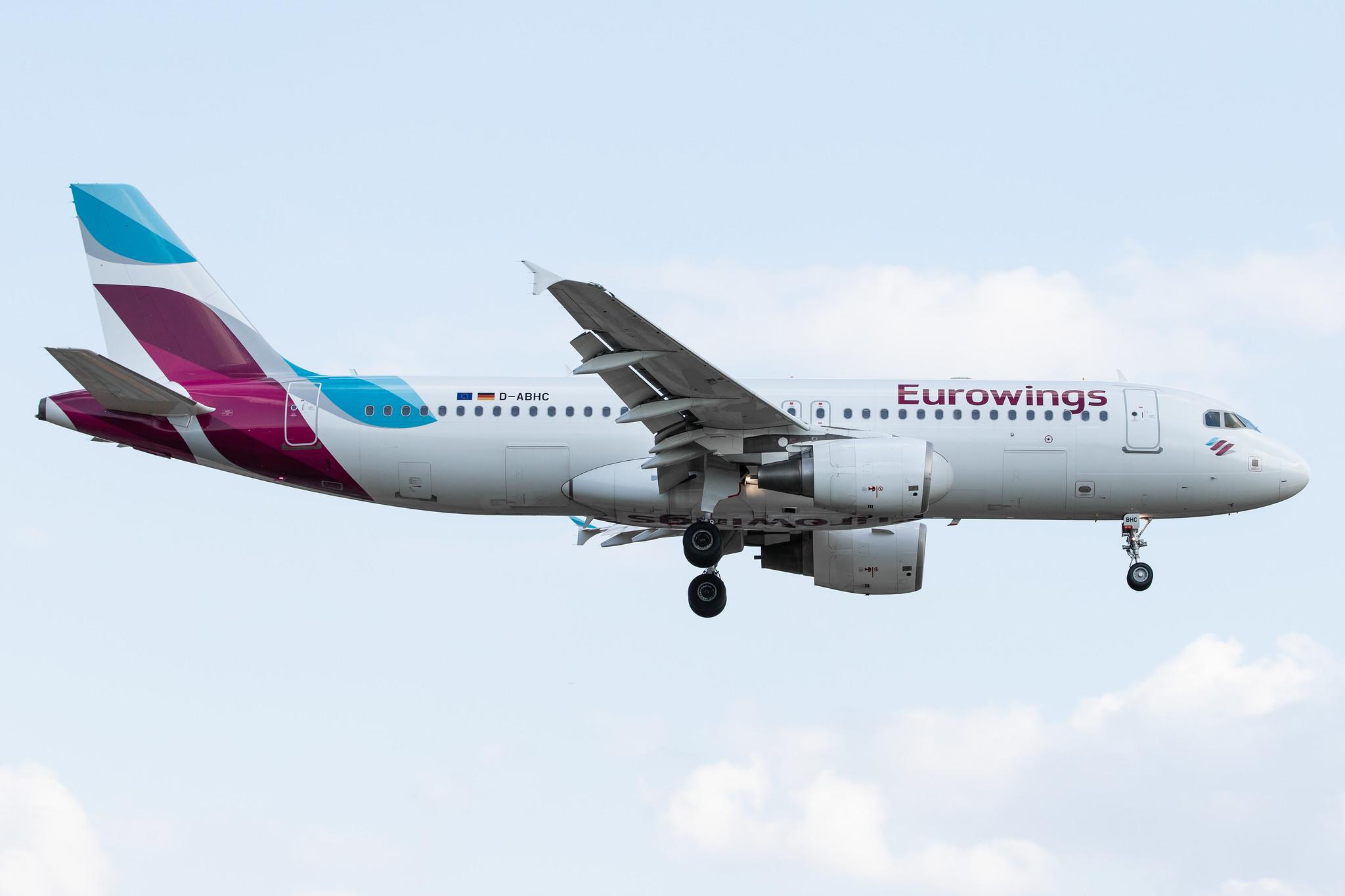 Hamburg Airport: Eurowings (EW / EWG) |  Airbus A320-214 A320 | D-ABHC | MSN 3594