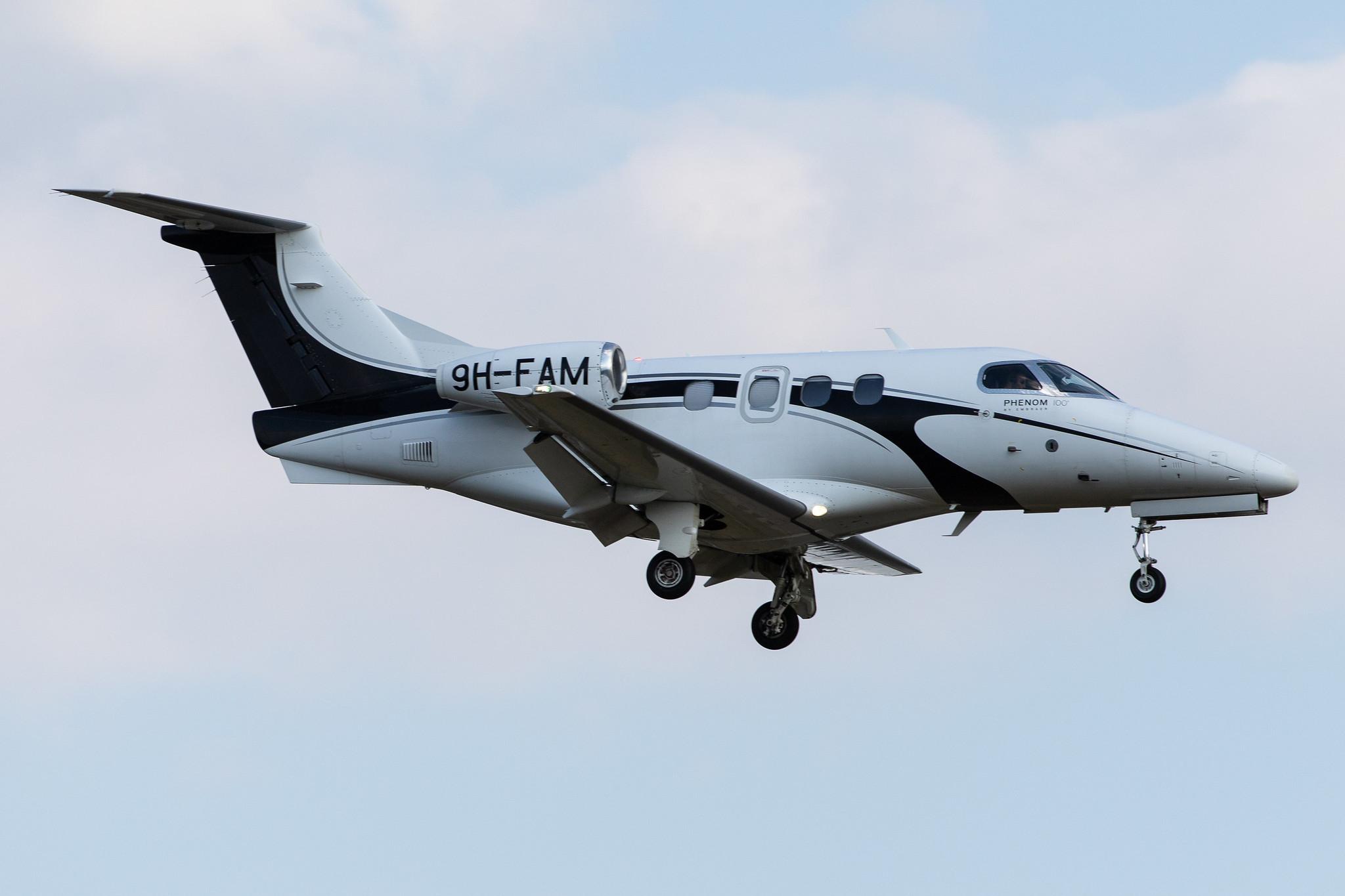 Hamburg Airport: Luxwing |  Embraer Phenom 100 E50P | 9H-FAM | MSN 50000100