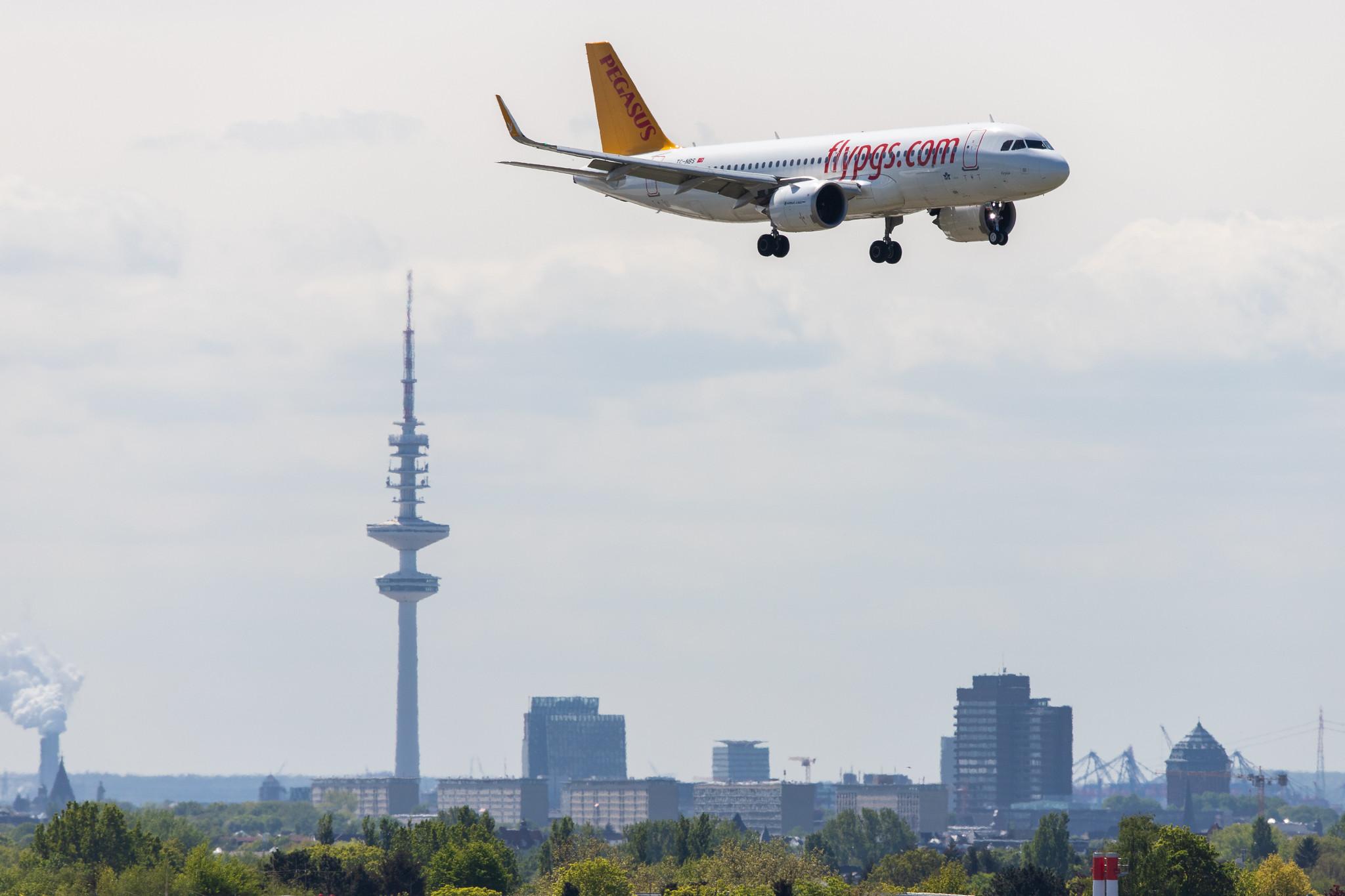 Hamburg Airport: Pegasus Airlines (PC / PGT) |  Airbus A320-251N A20N | TC-NBS | MSN 8198