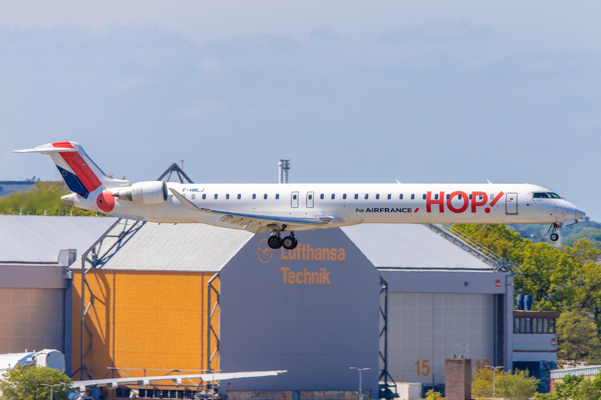 Hamburg Airport: Air France (AF / AFR) | Operator: Air France Hop |  Mitsubishi CRJ-1000EL CRJX | F-HMLJ | MSN 19015