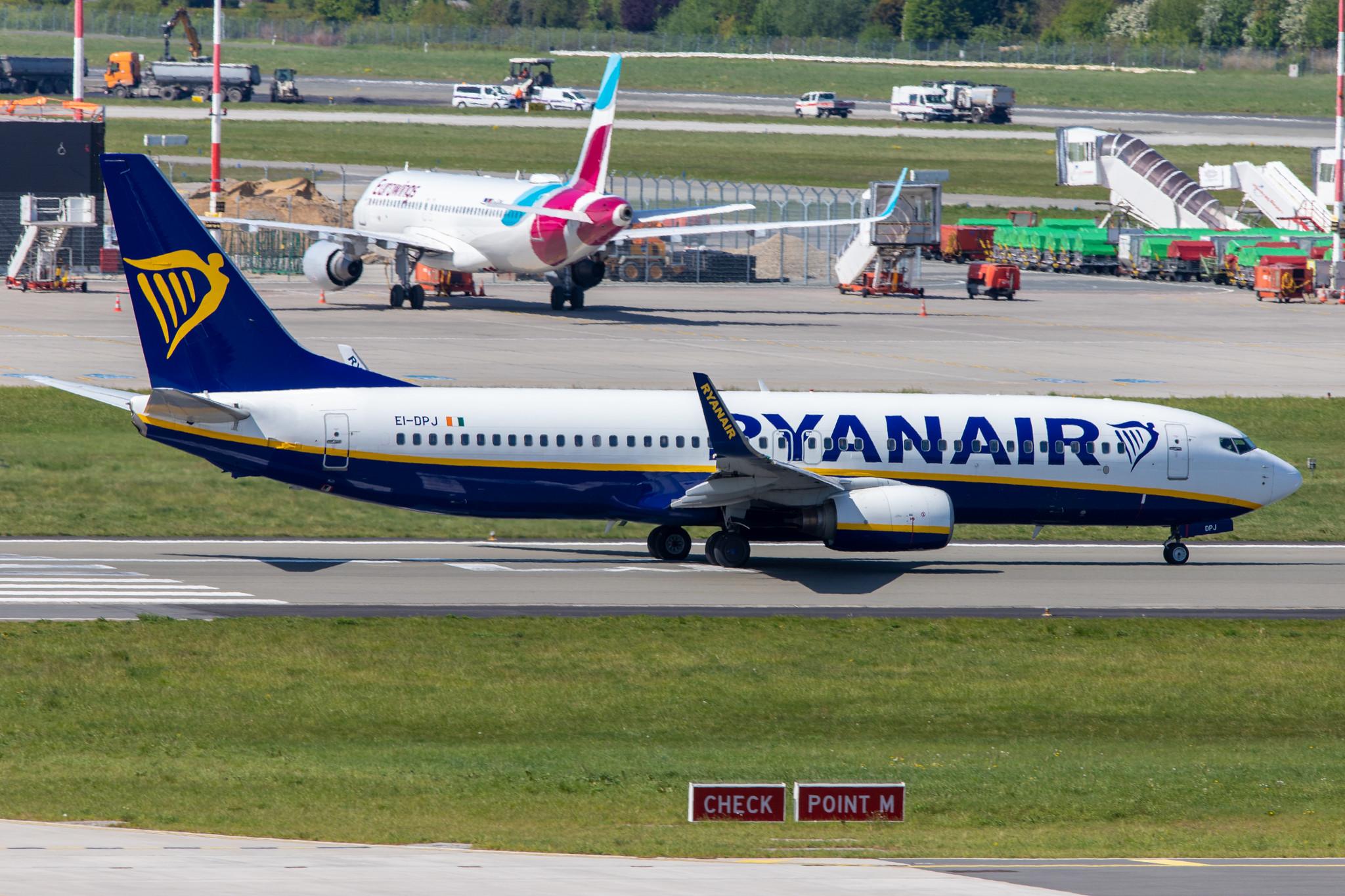 Hamburg Airport: Ryanair (FR / RYR) |  Boeing 737-8AS B738 | EI-DPJ | MSN 33609