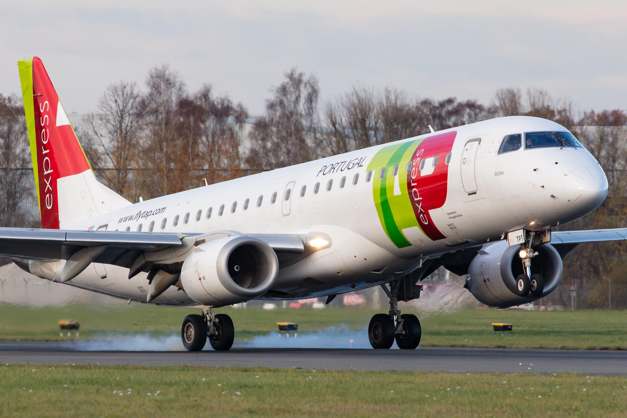 Hamburg Airport: TAP Express (NI / PGA) |  Embraer E190LR E190 | CS-TPT | MSN 19000495