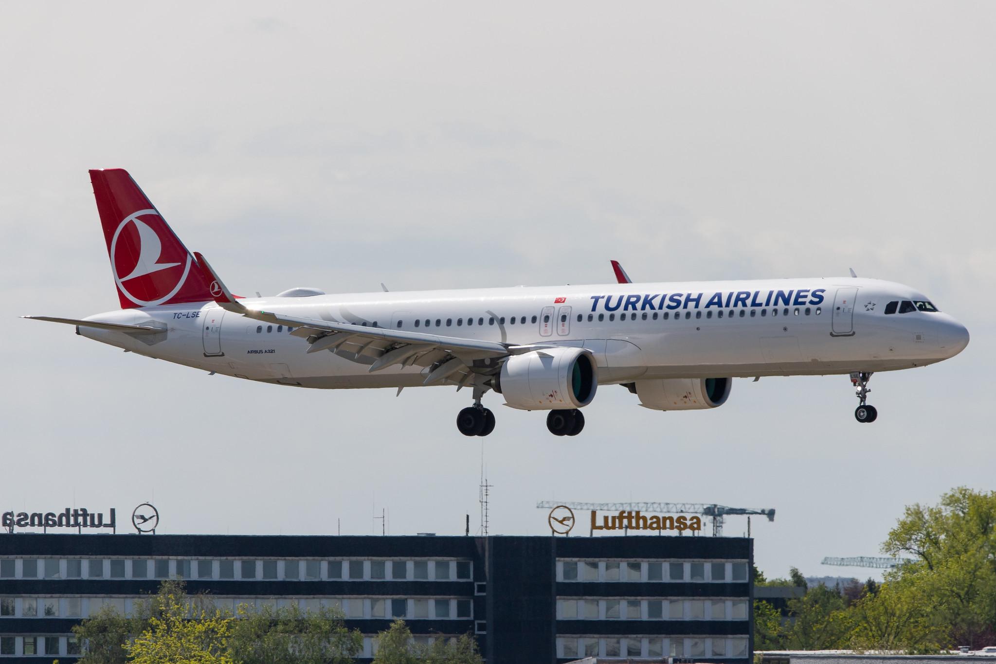 Hamburg Airport: Turkish Airlines (TK / THY) |  Airbus A321-271NX A21N | TC-LSE | MSN 8732