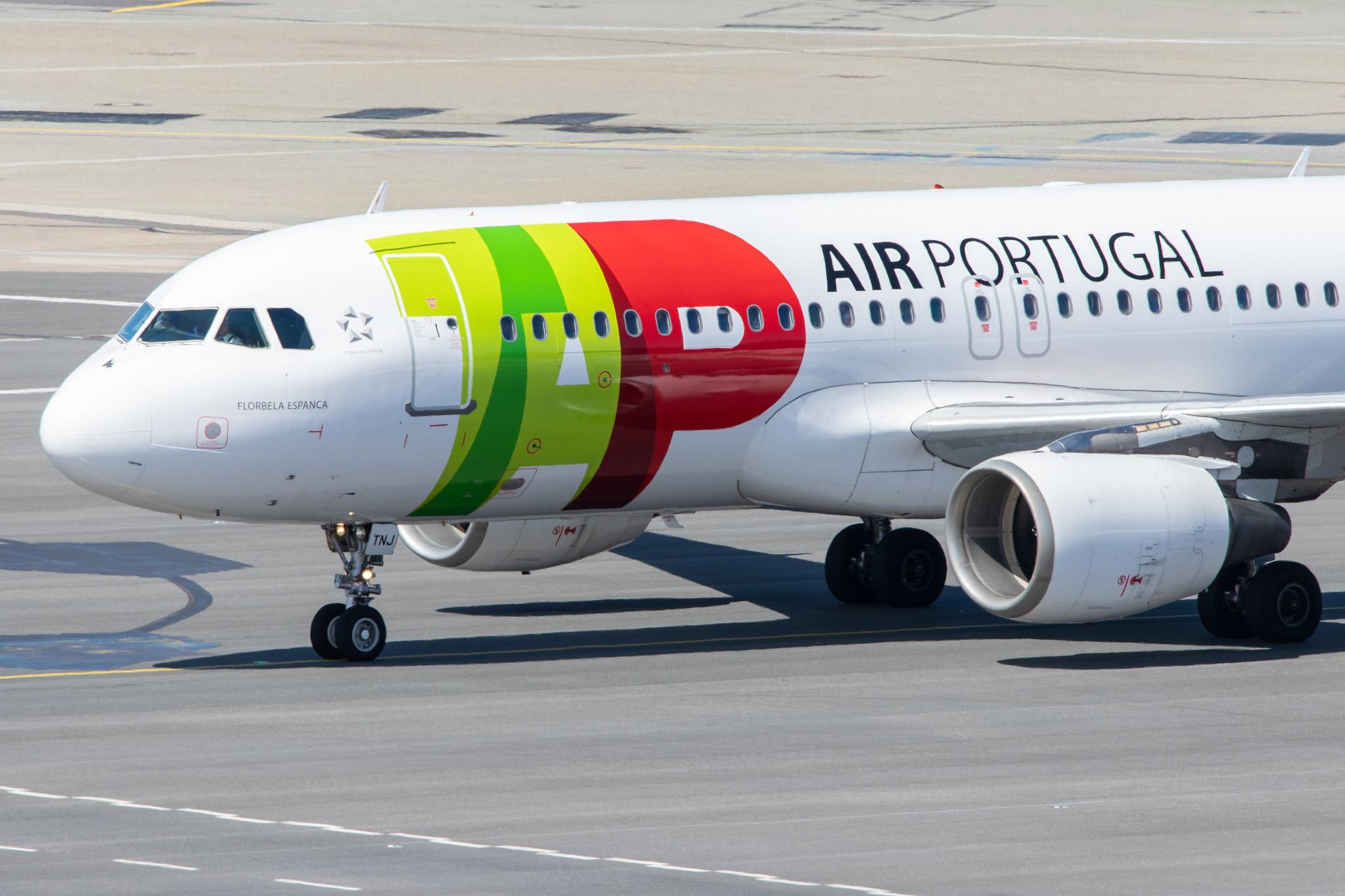 Hamburg Airport: TAP Air Portugal (TP / TAP) |  Airbus A320-214 A320 | CS-TNJ | MSN 1181