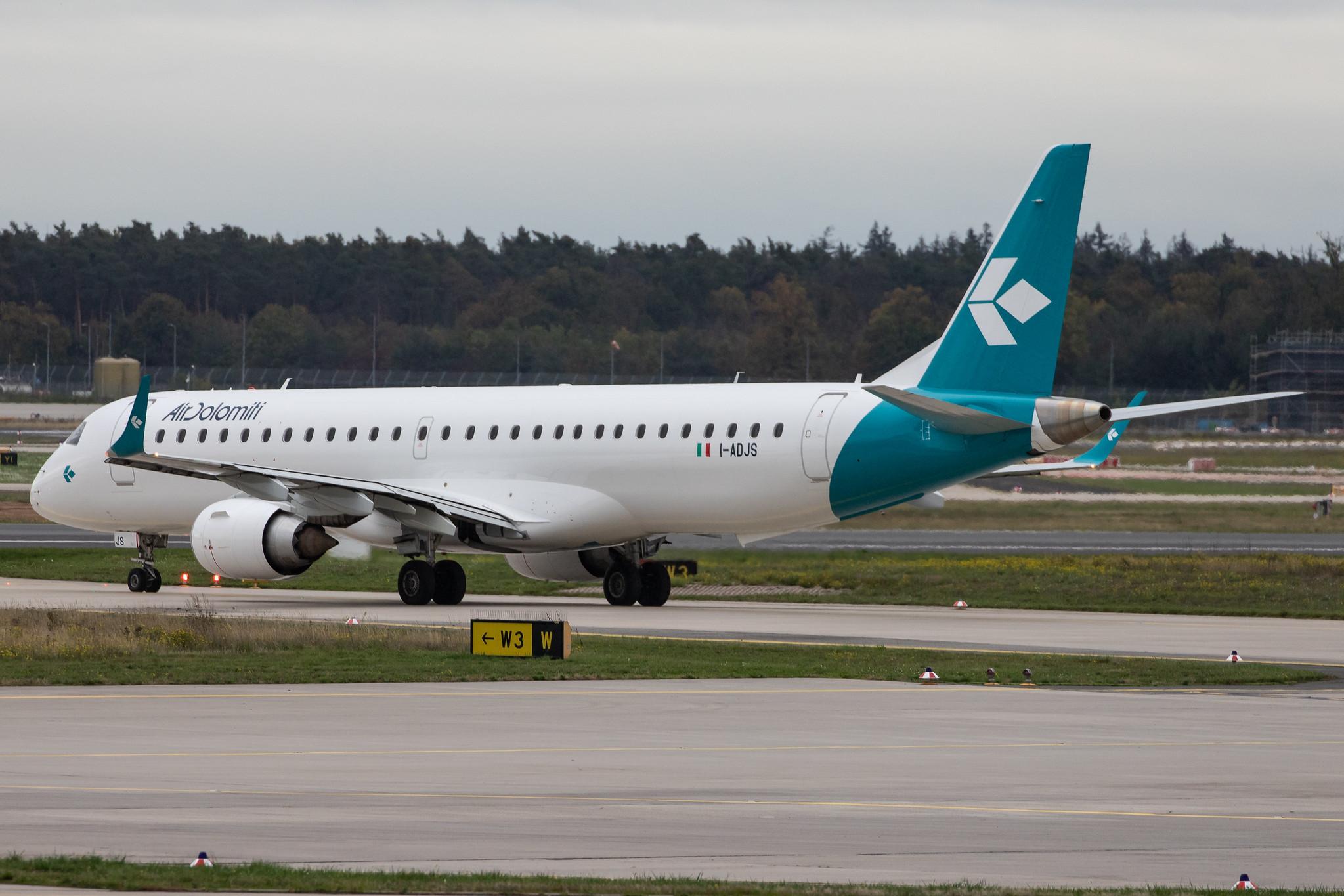 Frankfurt Airport: Air Dolomiti (EN / DLA) |  Embraer E195LR E195 | I-ADJS | MSN 19000597