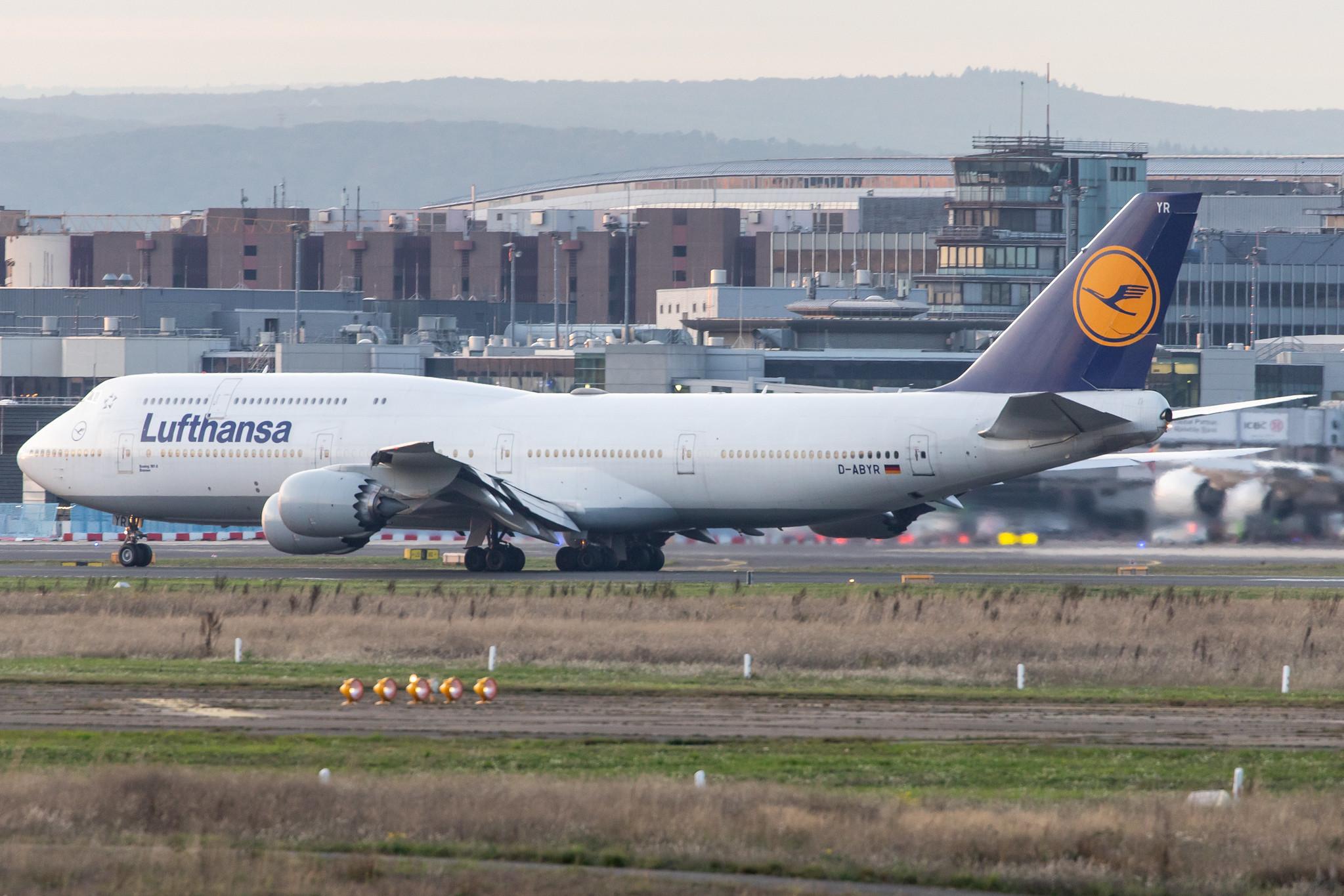 Frankfurt Airport: Lufthansa (LH / DLH) |  Boeing 747-830 B748 | D-ABYR | MSN 37842
