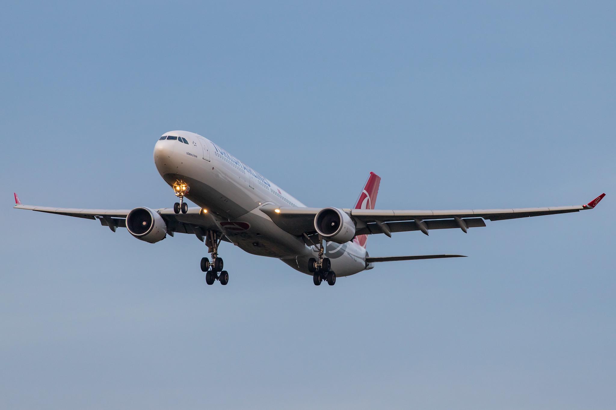 Frankfurt Airport: Turkish Airlines (TK / THY) |  Airbus A330-303 A333 | TC-LNE | MSN 1706