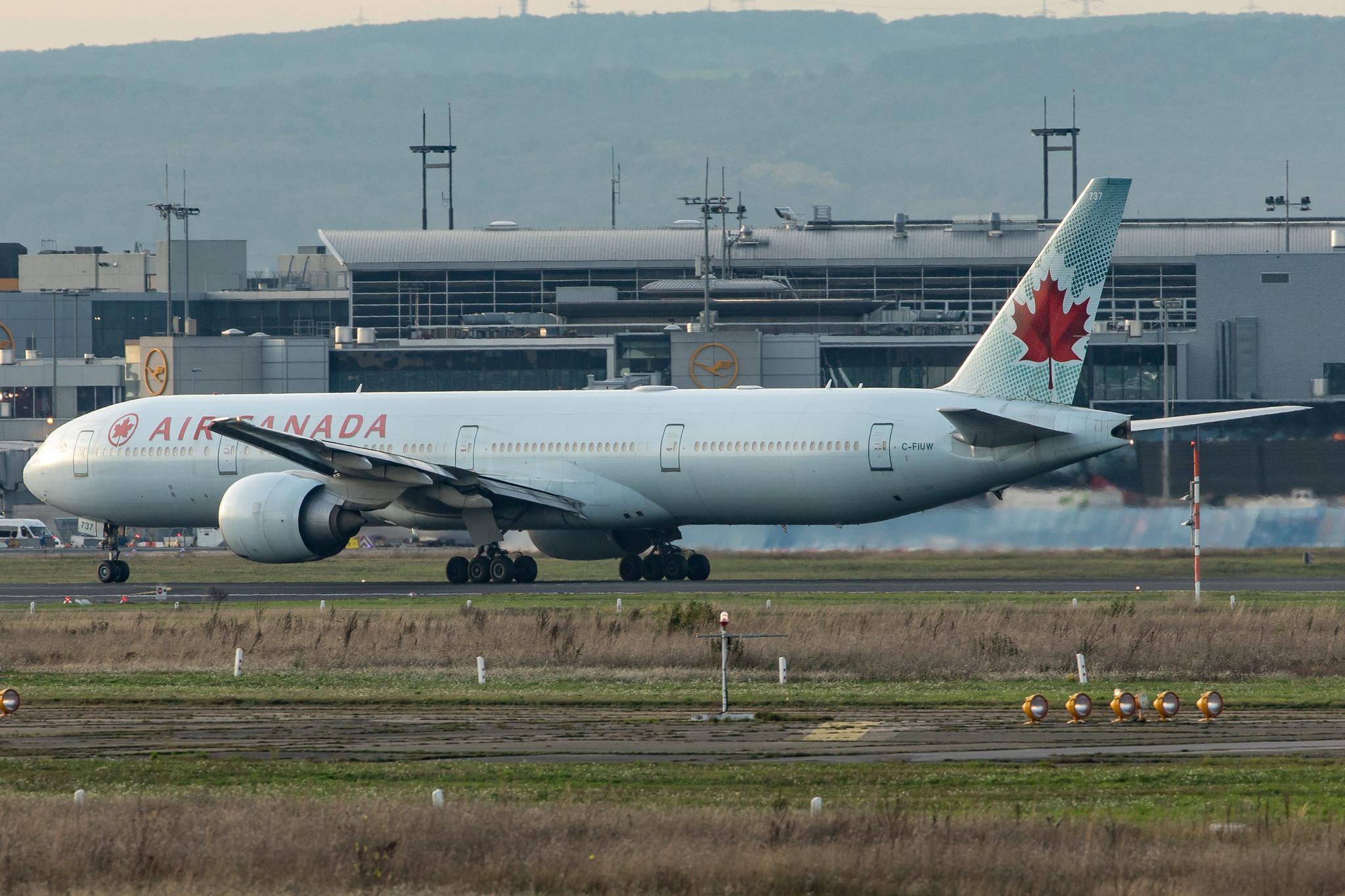 Frankfurt Airport: Air Canada (AC / ACA) |  Boeing 777-333(ER) B77W | C-FIUW | MSN 35249