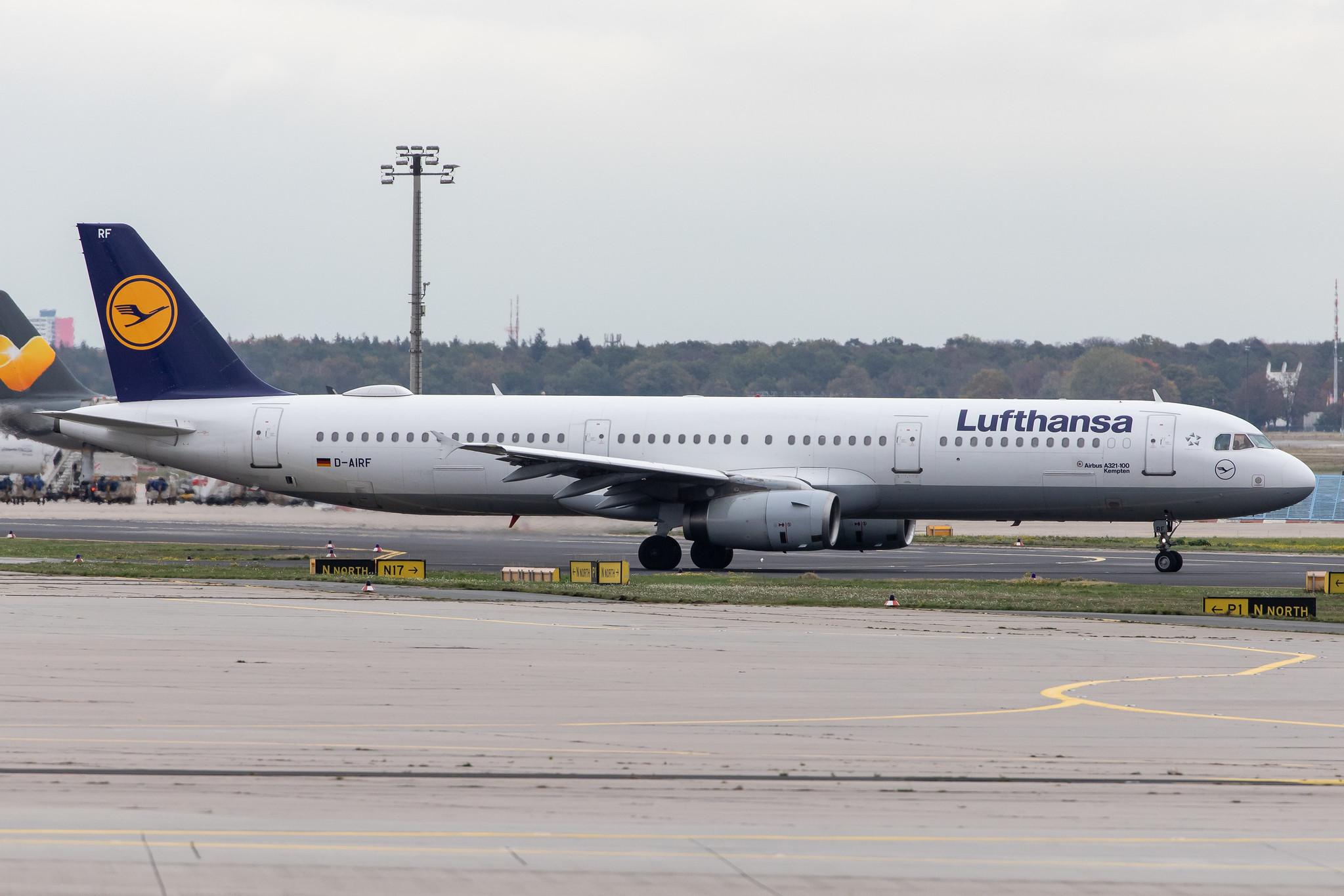 Frankfurt Airport: Lufthansa (LH / DLH) |  Airbus A321-131 A321 | D-AIRF | MSN 0493