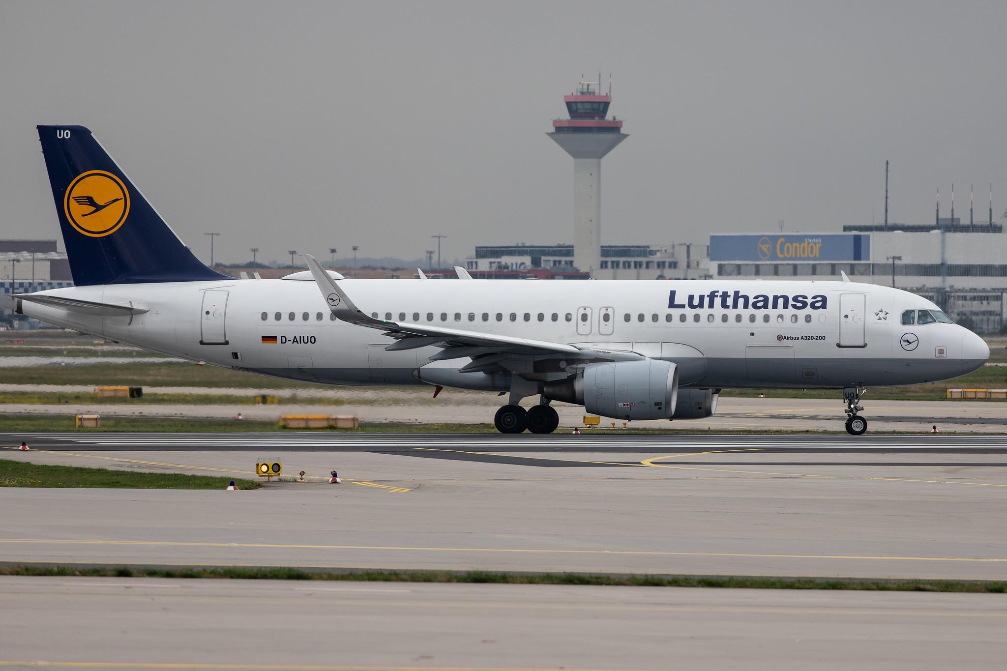 Frankfurt Airport: Lufthansa (LH / DLH) |  Airbus A320-214 A320 | D-AIUO | MSN 6636