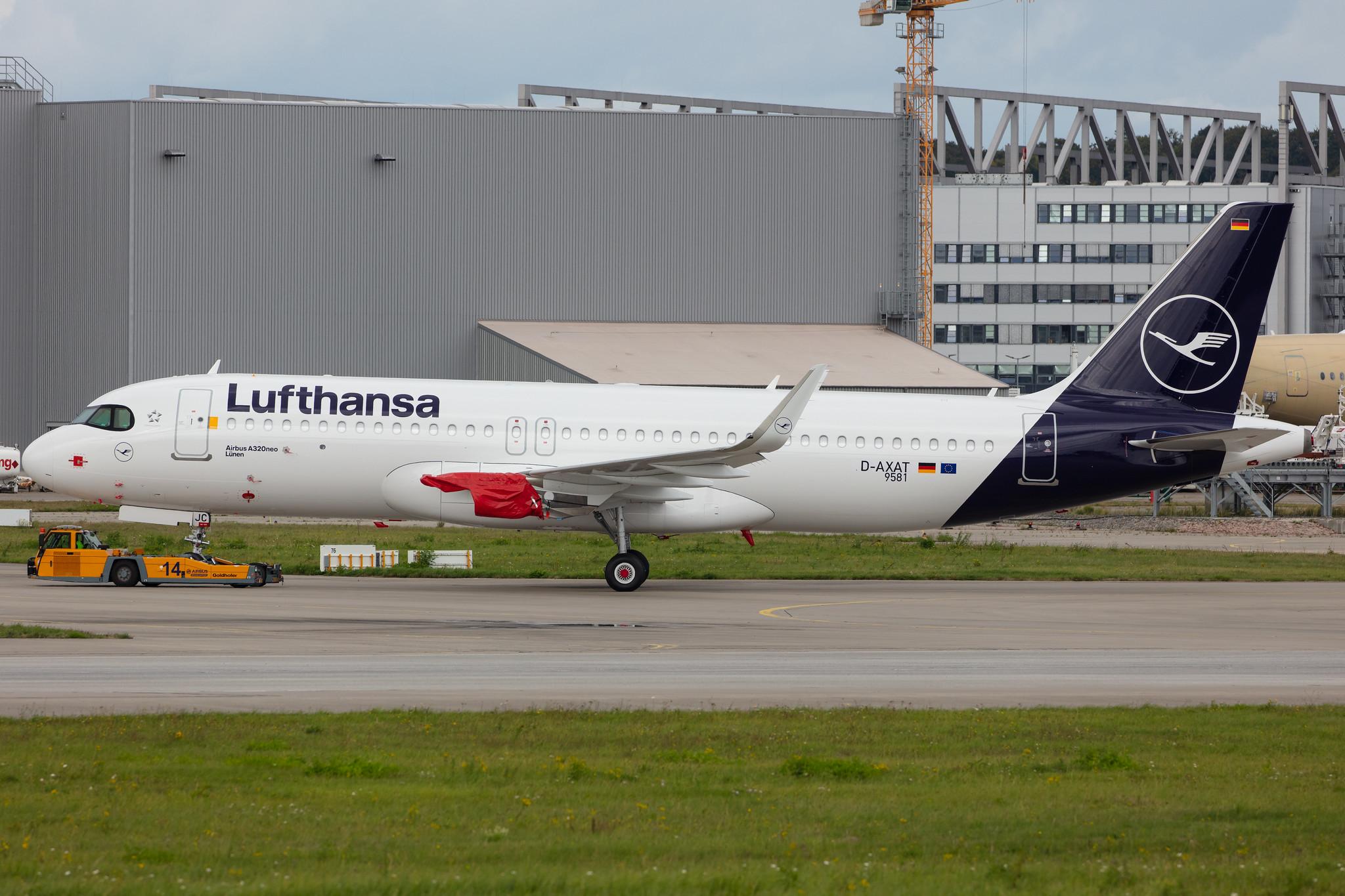 Hamburg Finkenwerder: Lufthansa (LH / DLH) |  Airbus A320-271N A20N | D-AXAT (D-AIJC) | MSN 9581