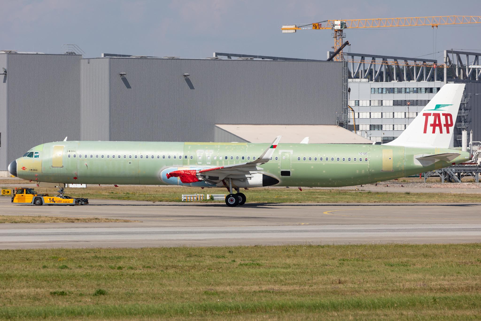 Hamburg Finkenwerder: TAP Air Portugal (TP / TAP) | Livery: Retro Livery | Airbus A321-251NX A21N | D-AZAO | MSN 10105