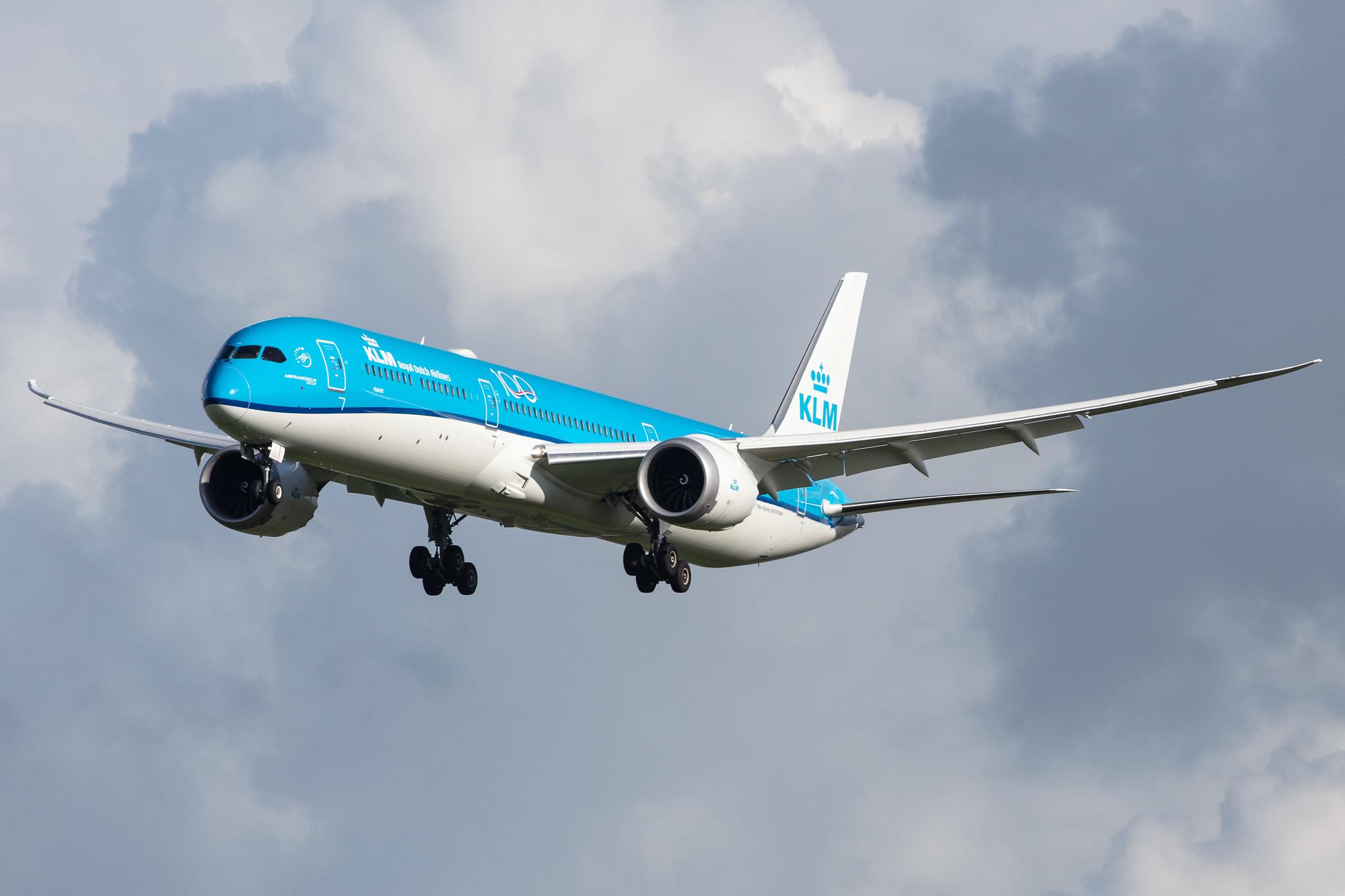 Amsterdam Airport Schiphol: KLM (KL / KLM) |  Boeing 787-10 Dreamliner B78X | PH-BKG | MSN 42508