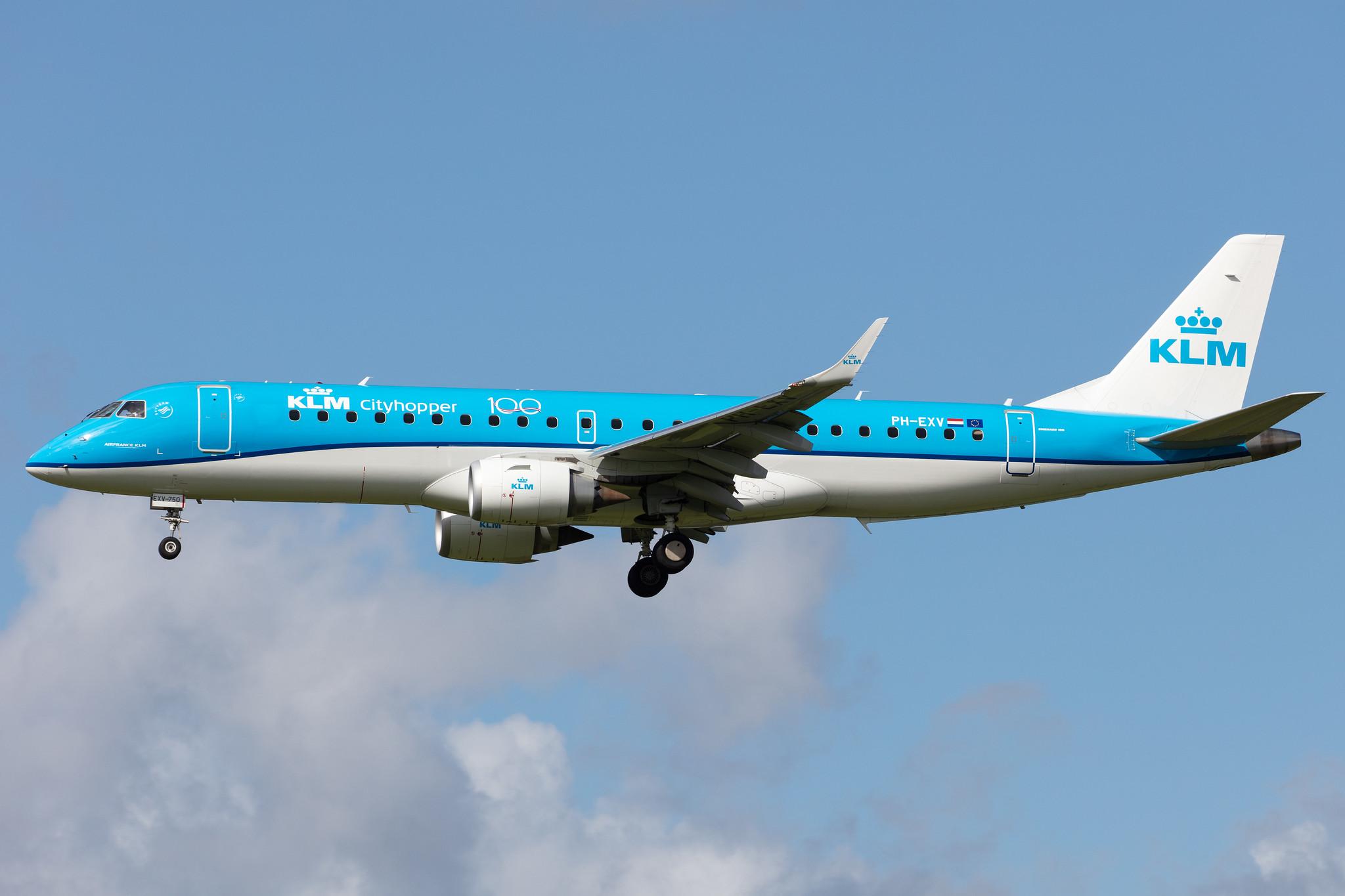 Amsterdam Airport Schiphol: KLM (KL / KLM) | Operator: KLM Cityhopper |  Embraer E190STD E190 | PH-EXV | MSN 19000750