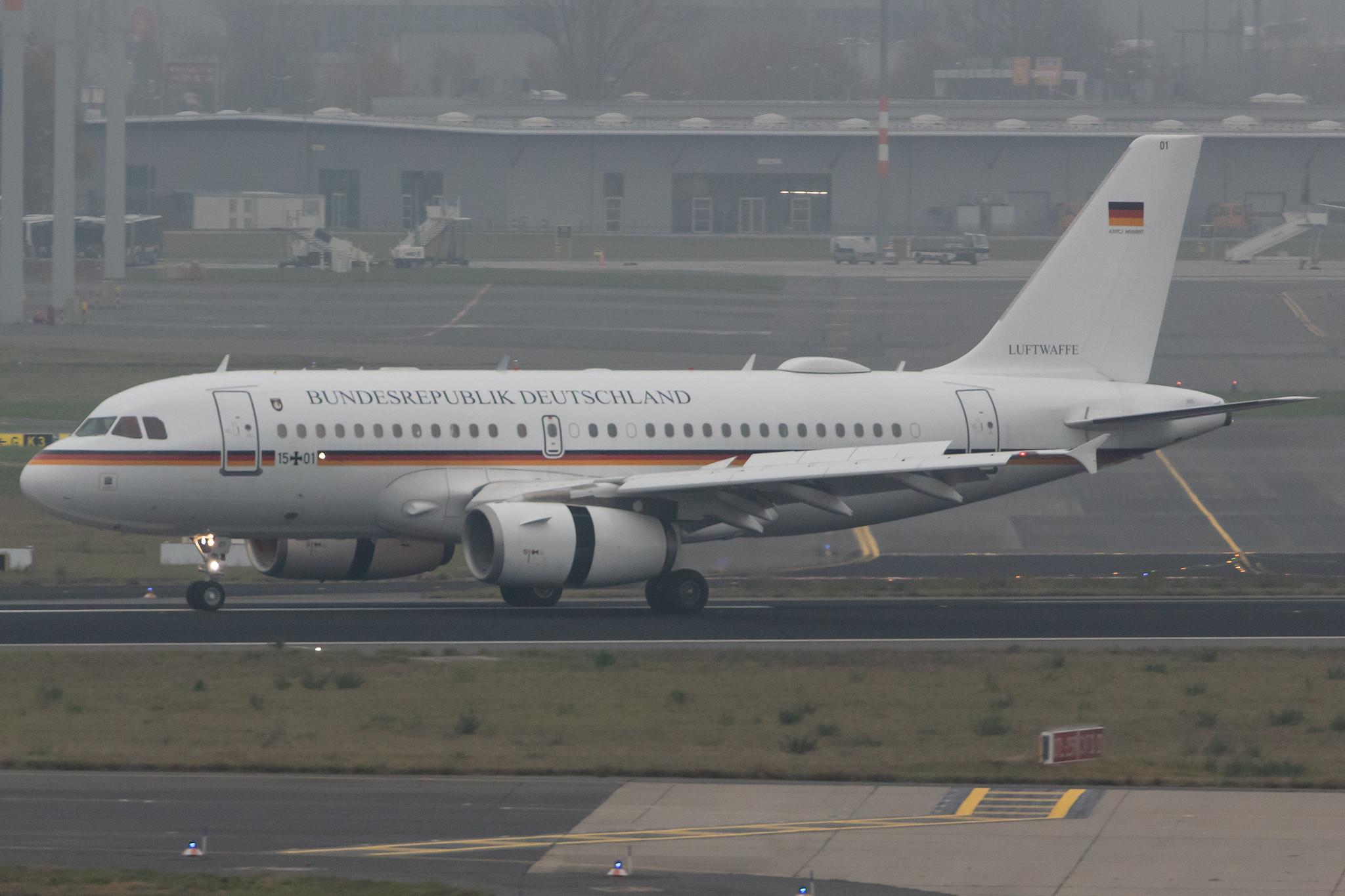 Flughafen Berlin Brandenburg: German Air Force (/ GAF) |  Airbus A319-133(CJ) A319 | 15+01 | MSN 3897