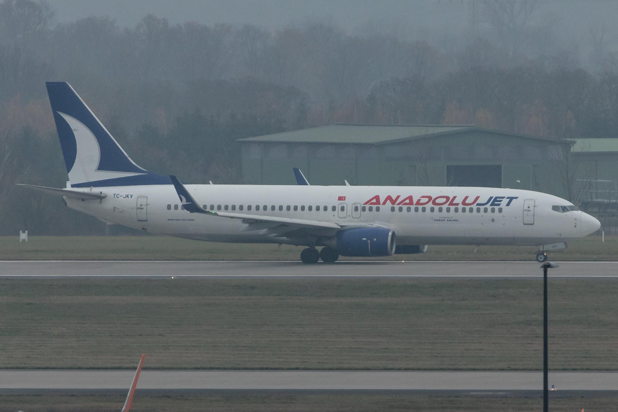 Flughafen Berlin Brandenburg: AnadoluJet (TK / THY) | Operator: SunExpress |  Boeing 737-8Q8 B738 | TC-JKV | MSN 41808