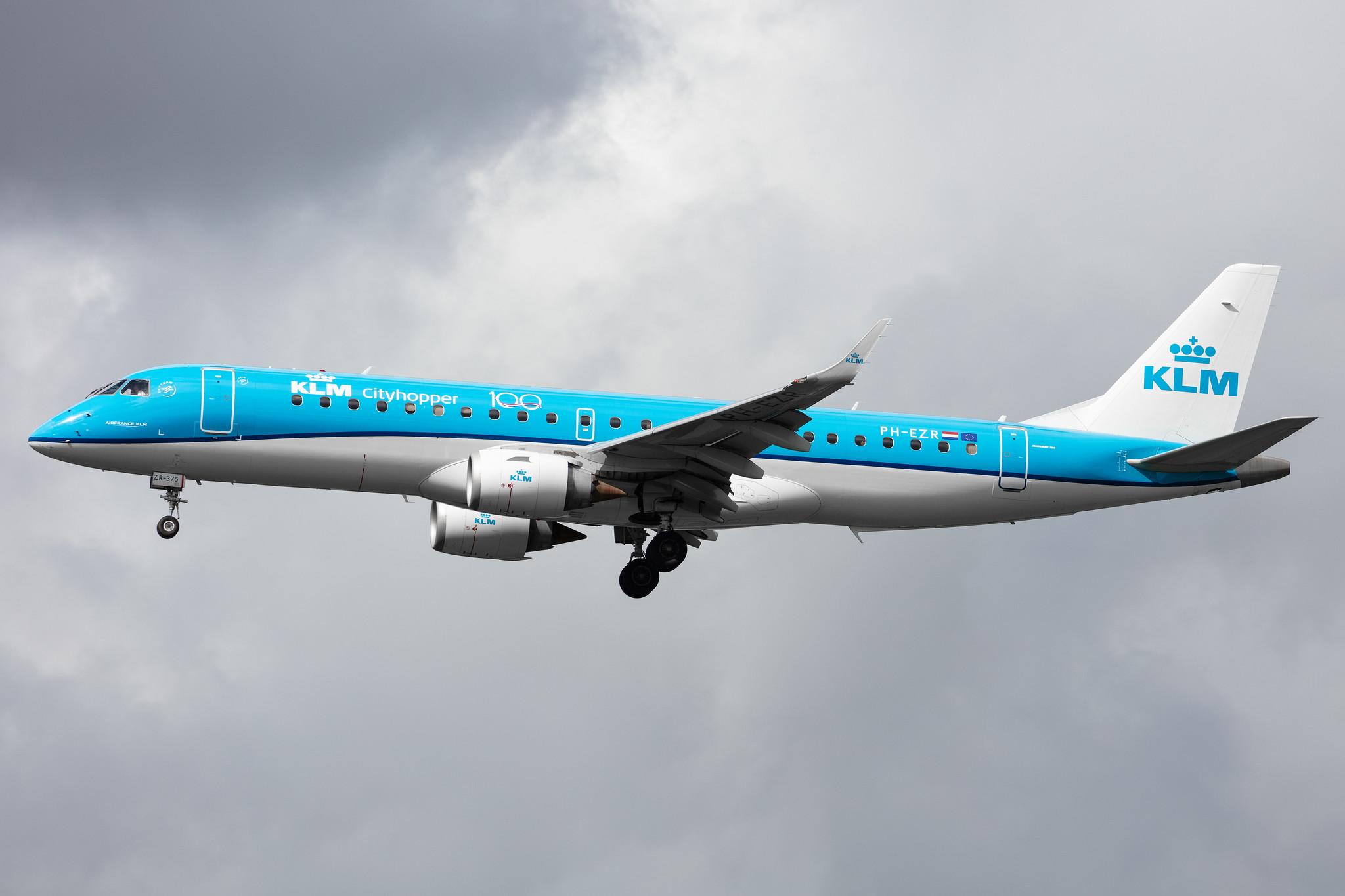 Amsterdam Airport Schiphol: KLM (KL / KLM) | Operator: KLM Cityhopper |  Embraer E190STD E190 | PH-EZR | MSN 19000375