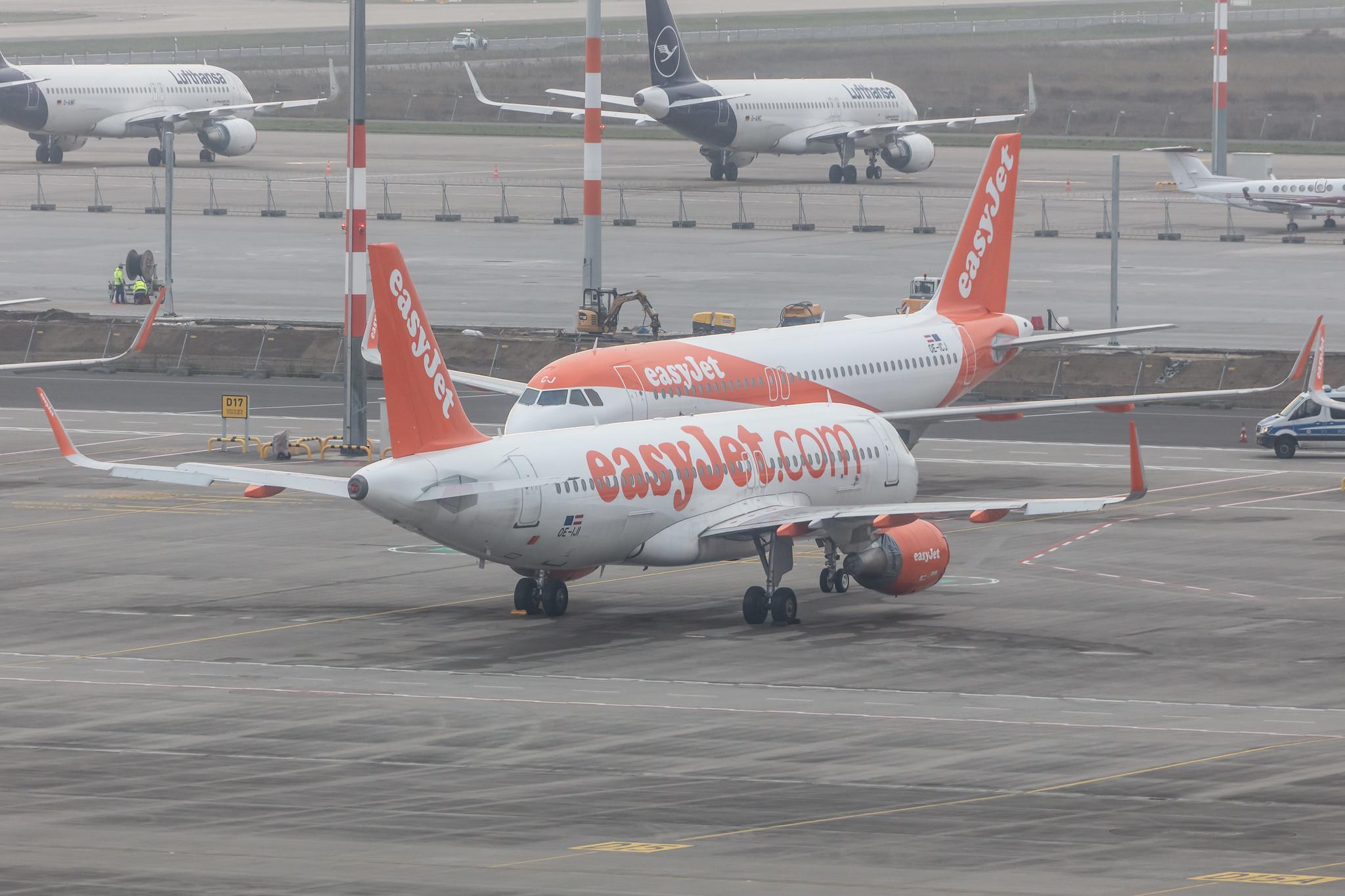 Flughafen Berlin Brandenburg: easyJet (U2 / EZY) | Operator: easyJet Europe |  Airbus A320-214 A320 | OE-IJI | MSN 6509