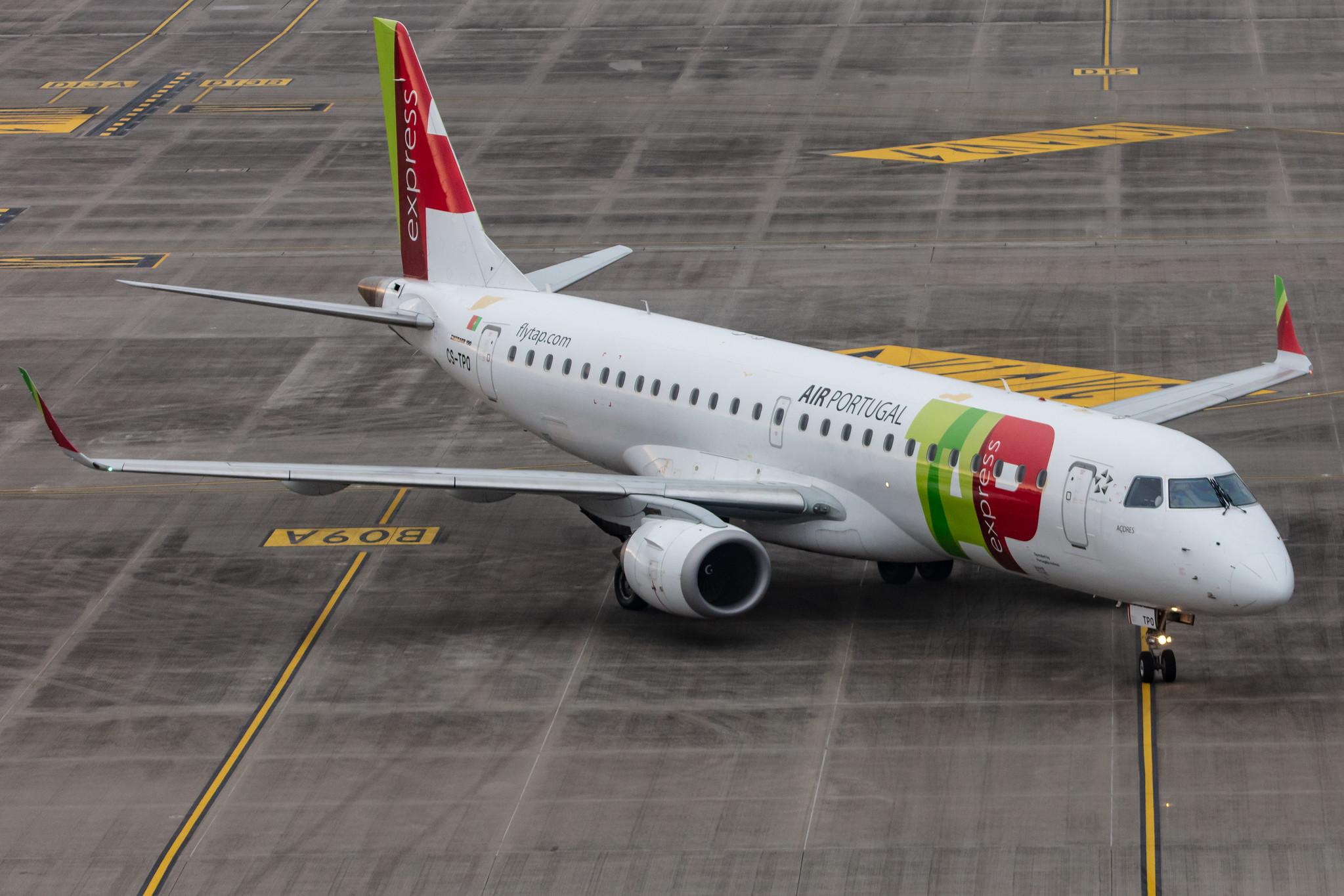 Flughafen Berlin Brandenburg: TAP Express (NI / PGA) |  Embraer E190LR E190 | CS-TPO | MSN 19000432