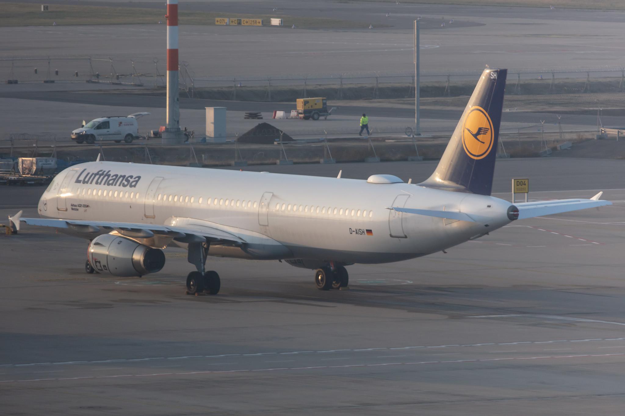 Flughafen Berlin Brandenburg: Lufthansa (LH / DLH) |  Airbus A321-231 A321 | D-AISH | MSN 3265