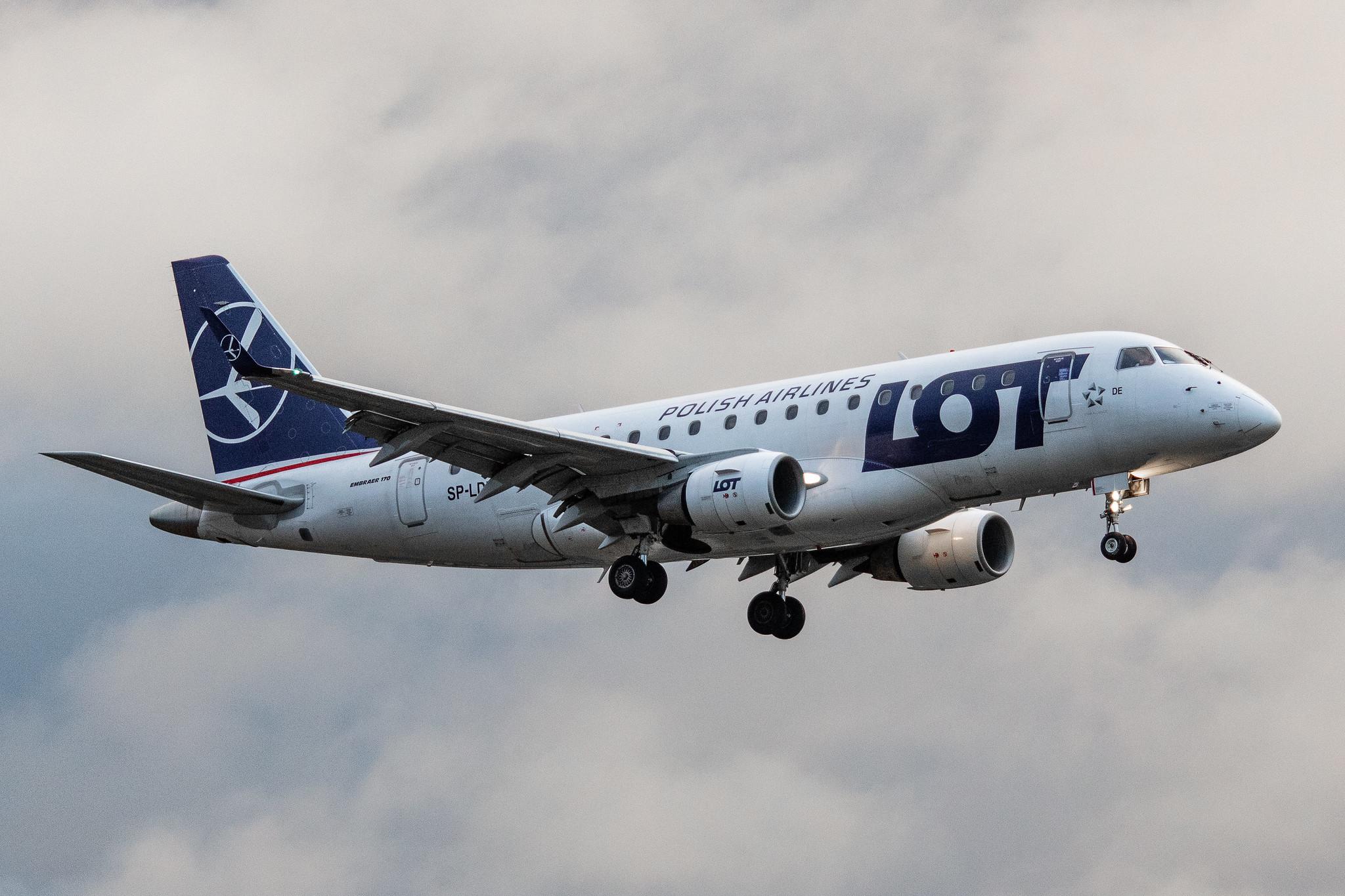 Hamburg Airport: LOT (LO / LOT) |  Embraer E170STD E170 | SP-LDE | MSN 17000029