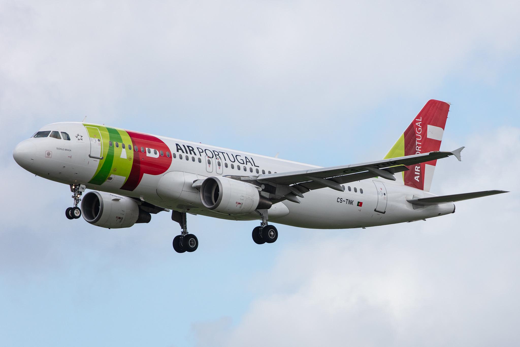 Amsterdam Airport Schiphol: TAP Air Portugal (TP / TAP) |  Airbus A320-214 A320 | CS-TNK | MSN 1206