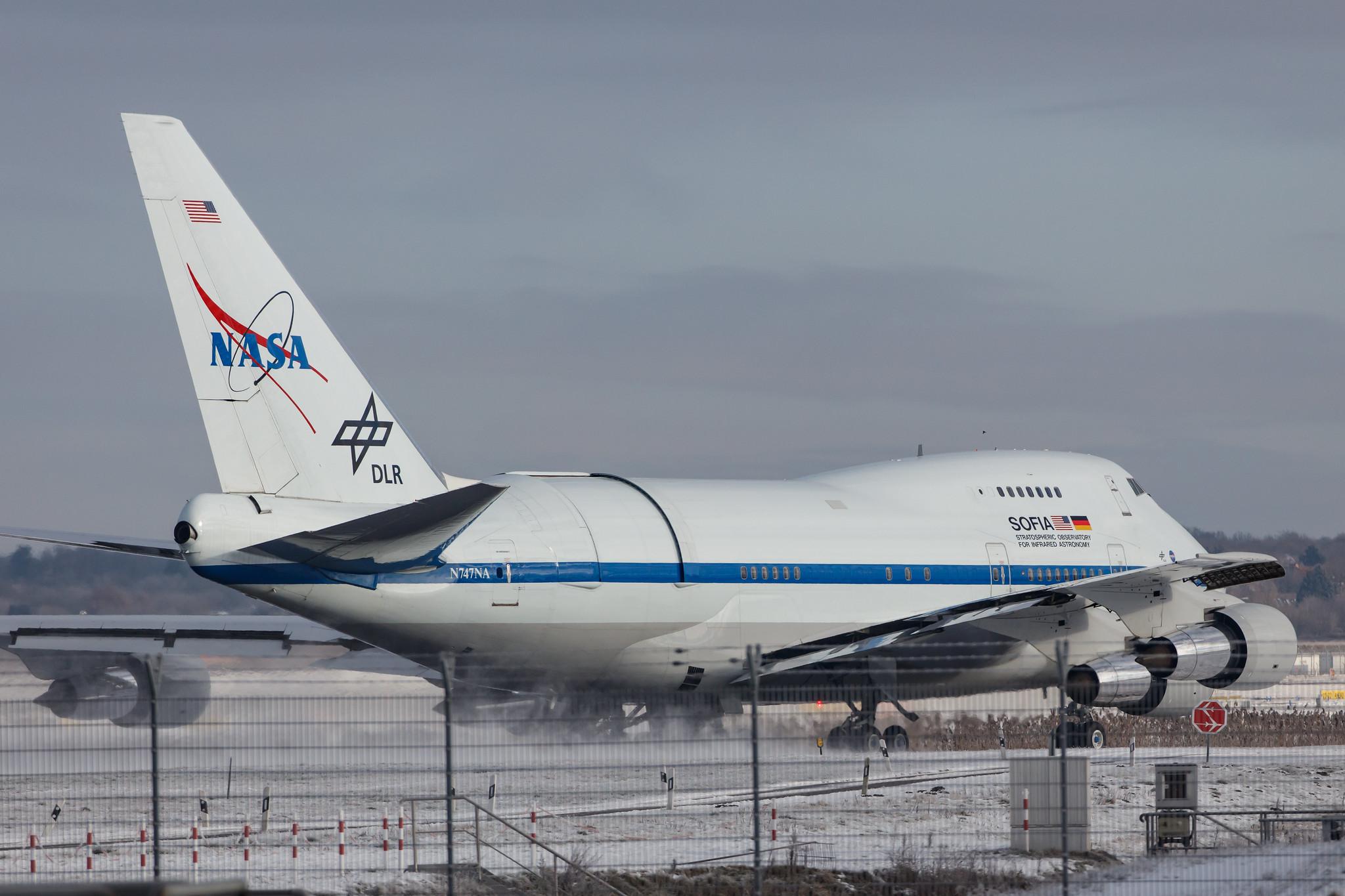 Hamburg Airport: NASA |  Boeing 747SP-21 B74S | N747NA | MSN 21441