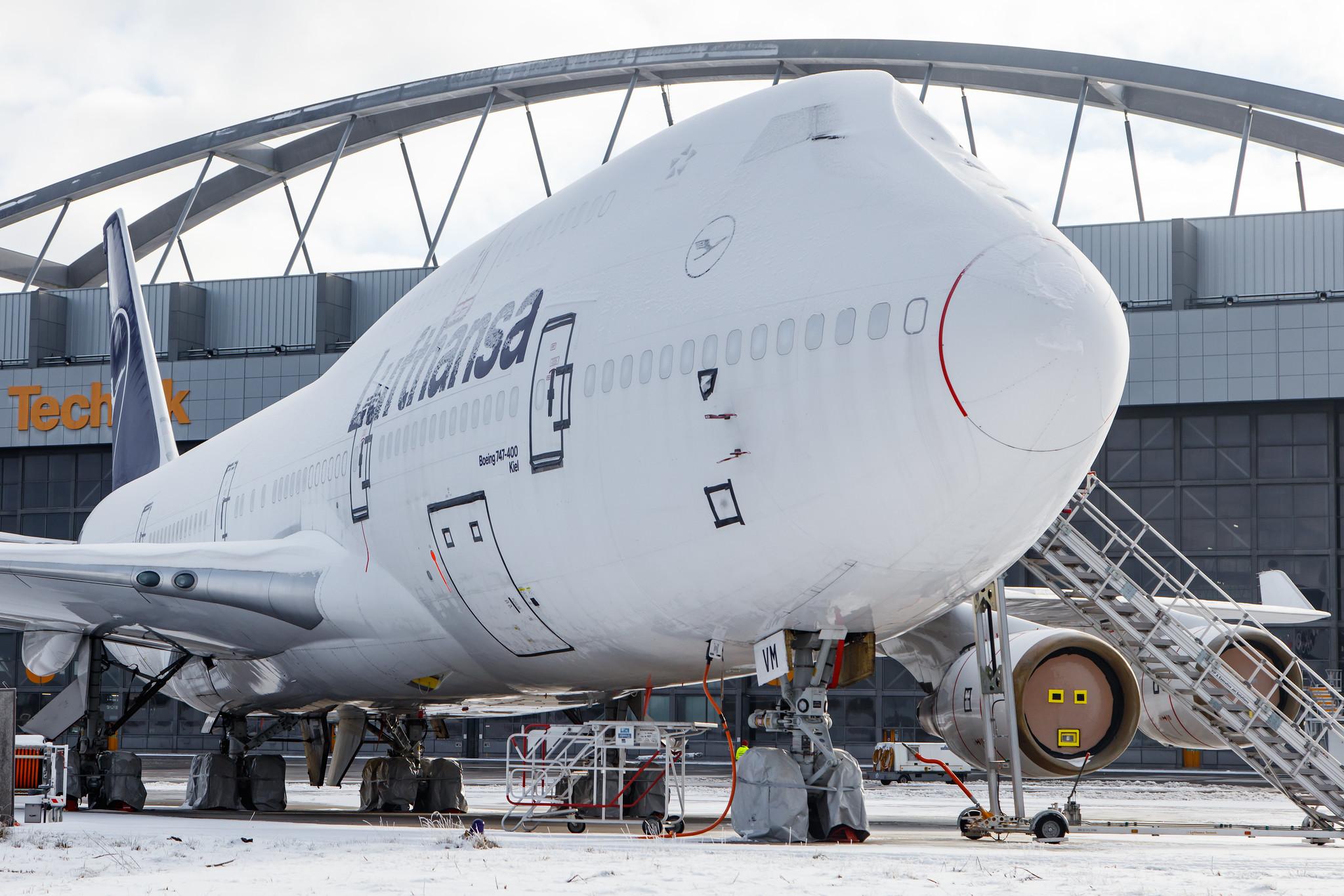 Hamburg Airport: Lufthansa (LH / DLH) |  Boeing 747-430 B744 | D-ABVM | MSN 29101