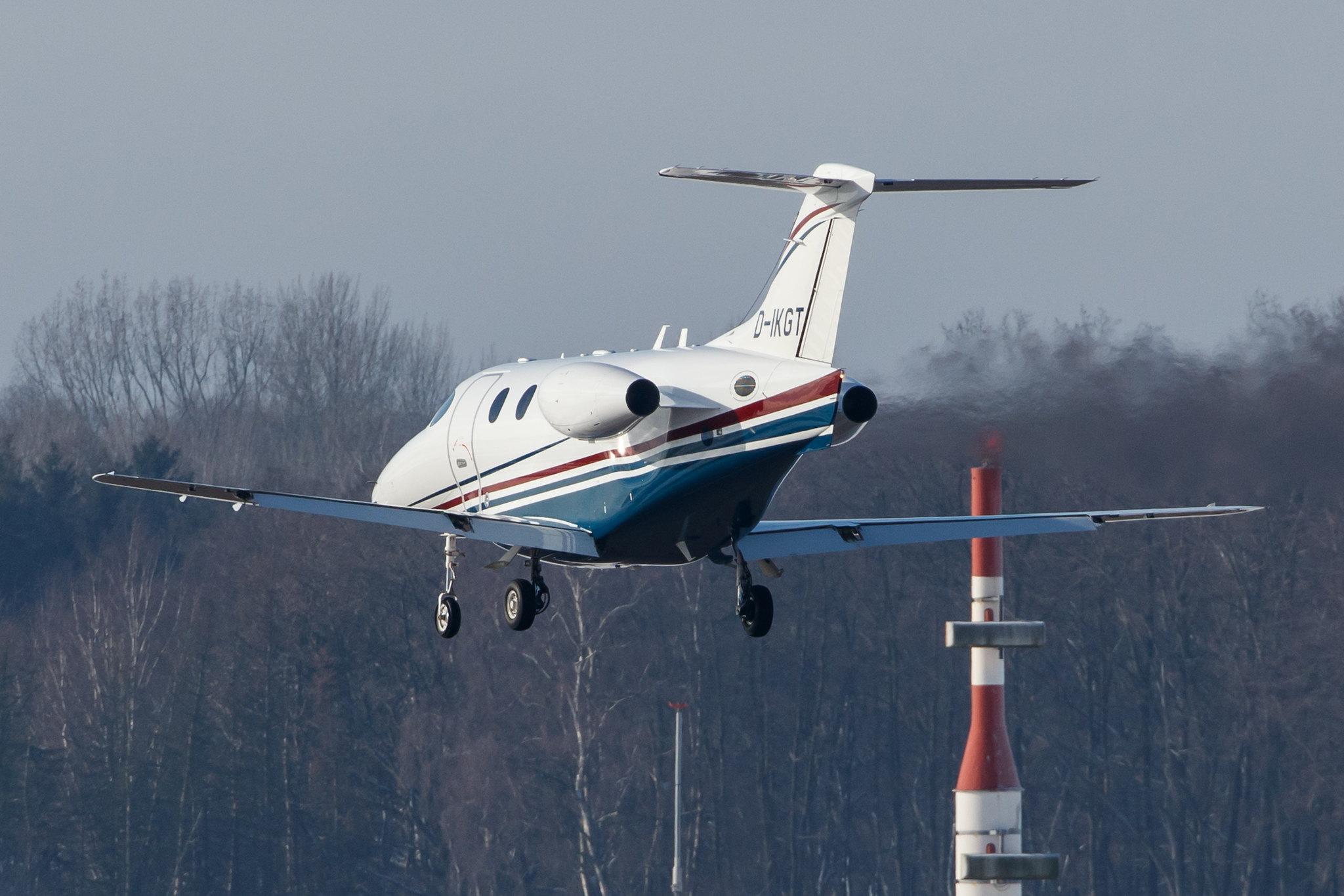 Hamburg Airport: Private owner |  Beech 390 Premier I PRM1 | D-IKGT | MSN RB-64