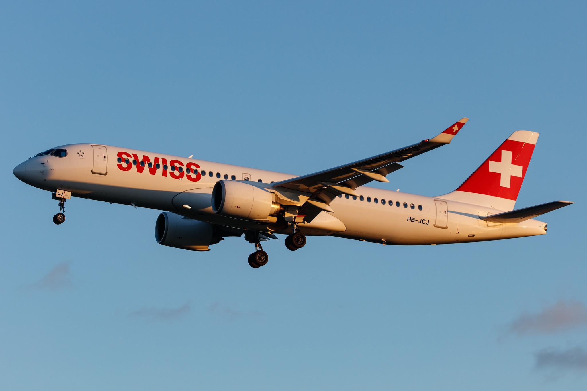 Hamburg Airport: Swiss (LX / SWR) |  Airbus A220-300 BCS3 | HB-JCJ | MSN 55025