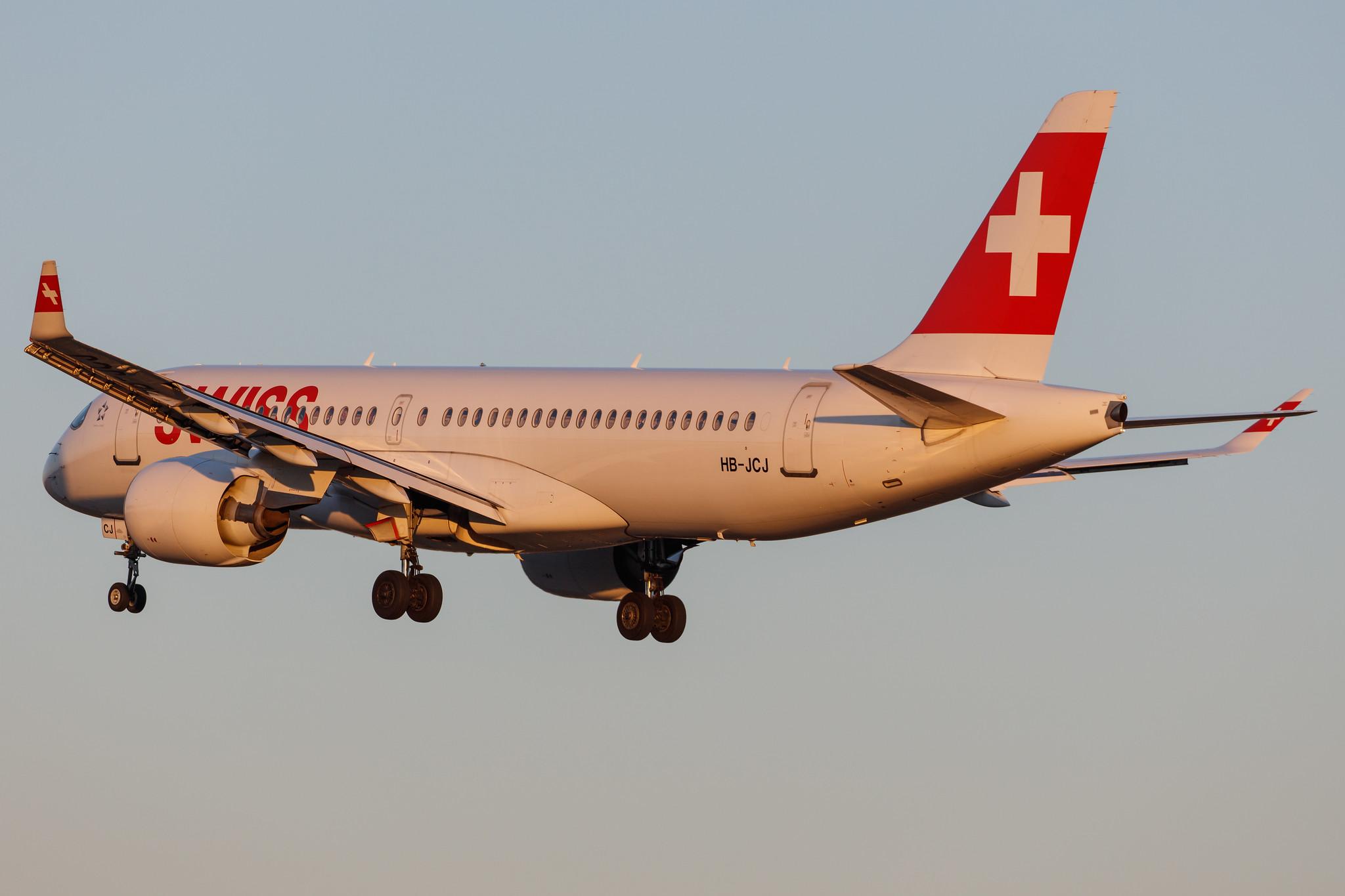 Hamburg Airport: Swiss (LX / SWR) |  Airbus A220-300 BCS3 | HB-JCJ | MSN 55025
