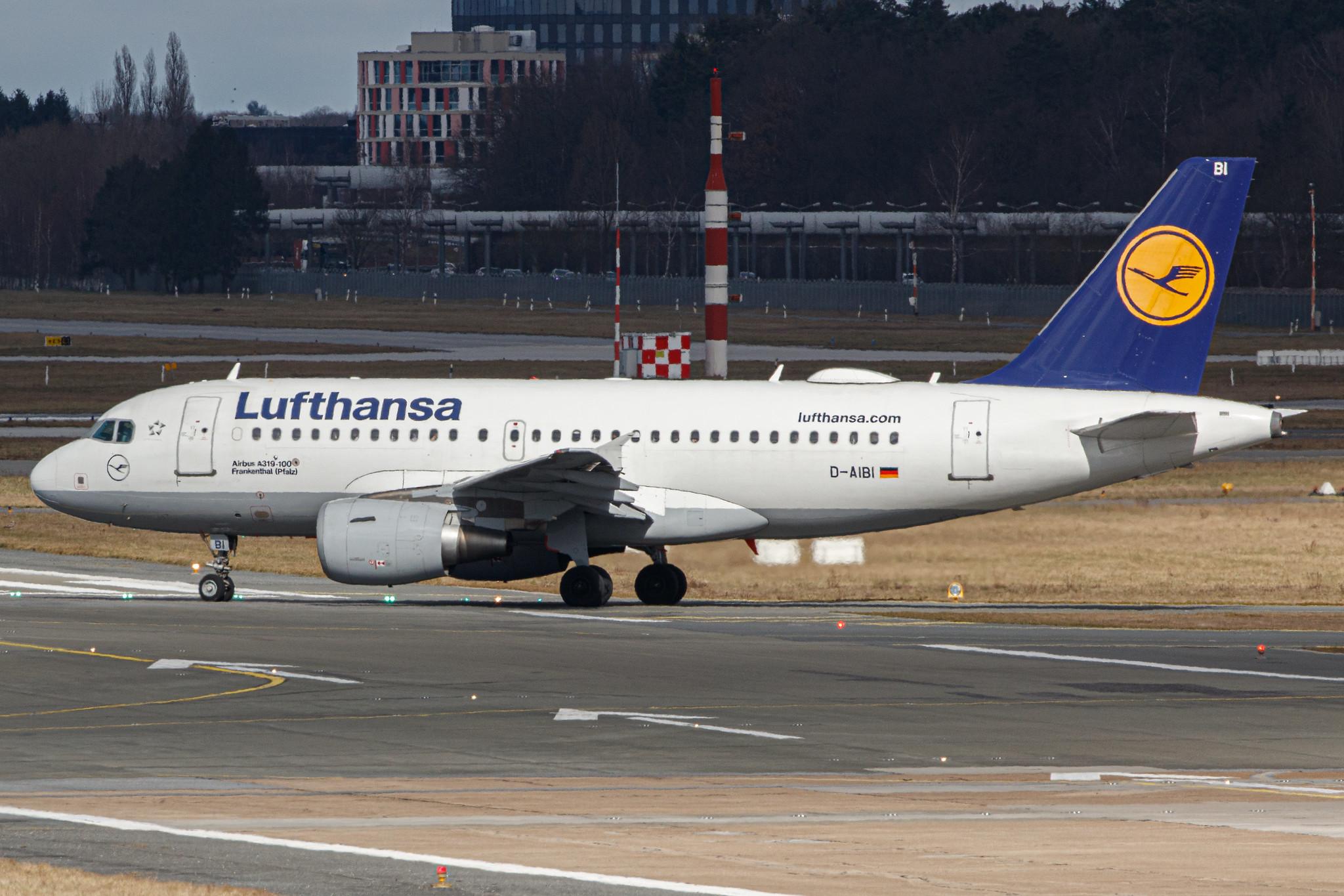 Hamburg Airport: Lufthansa (LH / DLH) |  Airbus A319-112 A319 | D-AIBI | MSN 5284