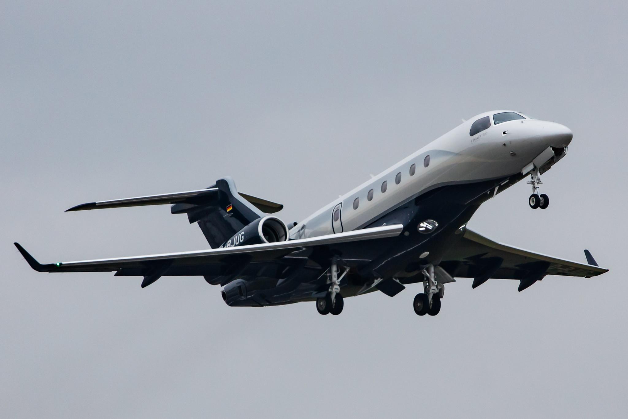 Hamburg Airport: Atlas Air Service |  Embraer Legacy 500 E550 | D-BJUG | MSN 55000076