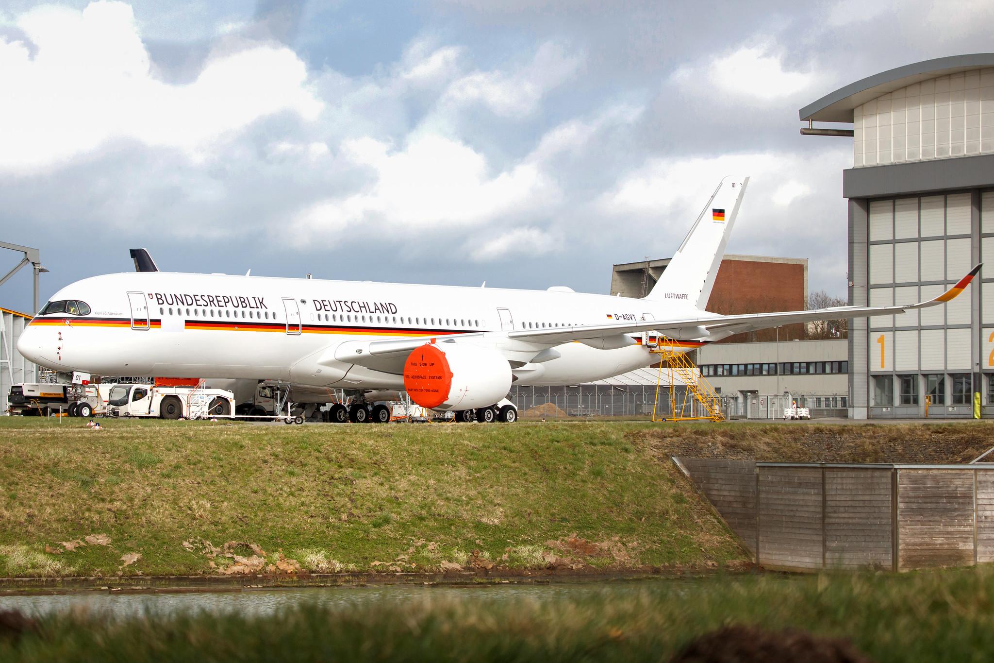 Hamburg Airport: German Air Force (/ GAF) |  Airbus A350-941CJ A359 | D-AGVT | MSN 468