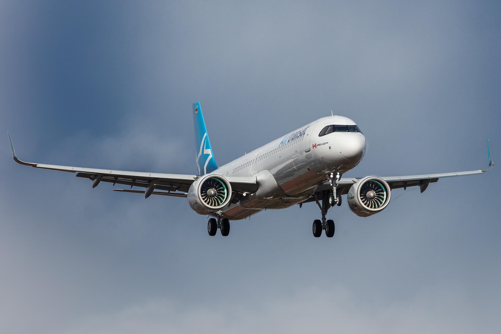 Hamburg Airport: Air Transat (TS / TSC) |  Airbus A321-271NX A21N | D-AVYR (C-GOIS) | MSN 10282